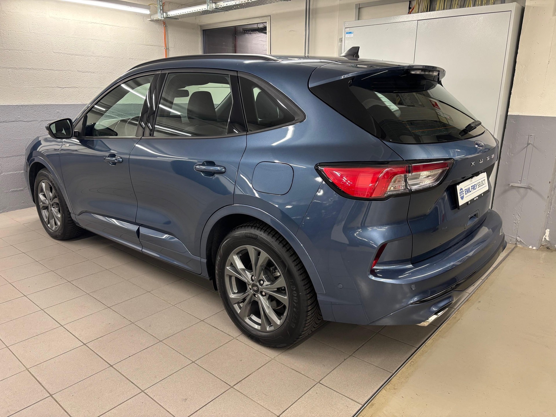 FORD Kuga 2.0 EcoBlue ST-Line-image-4