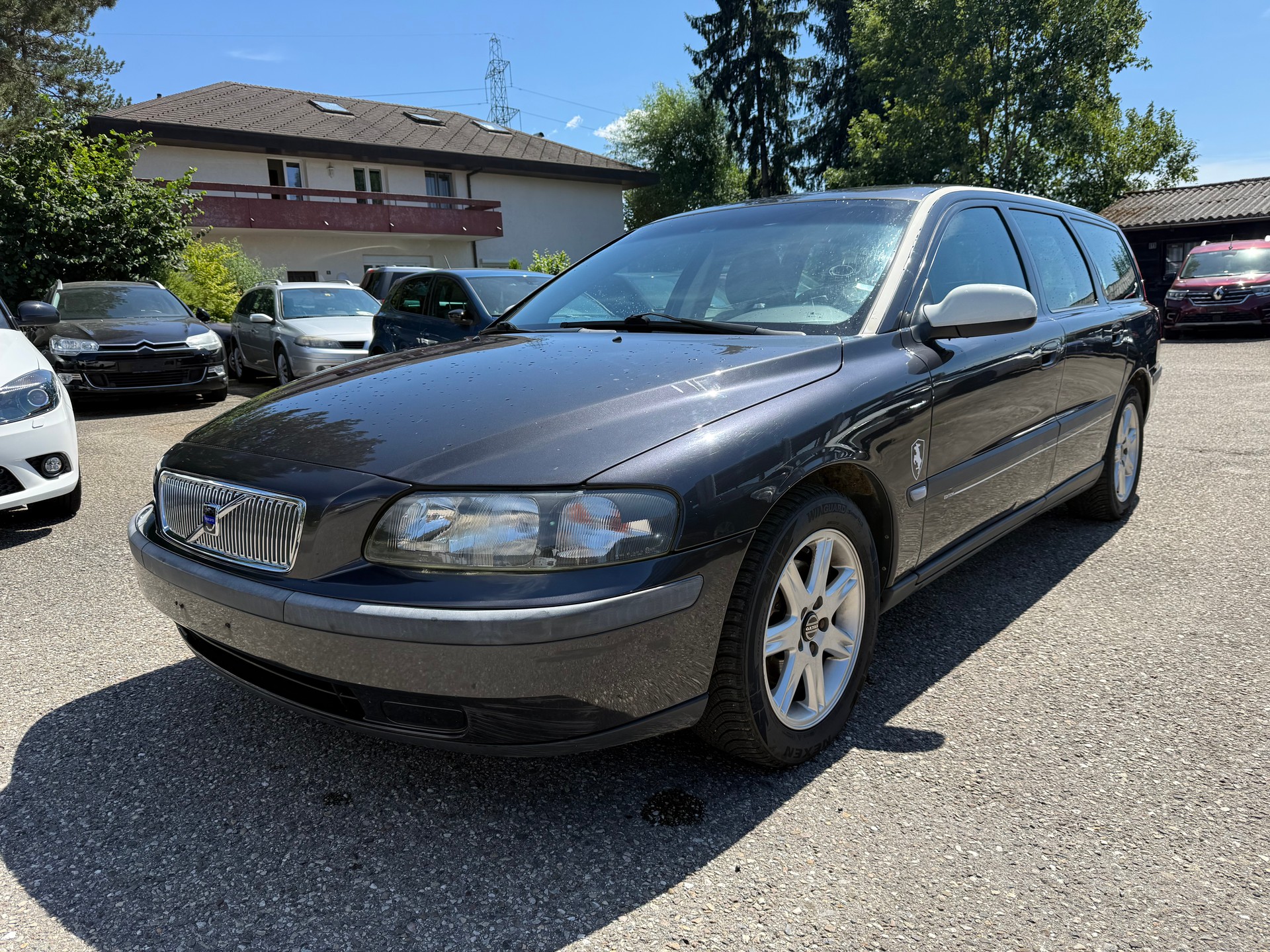 VOLVO V70 2.4