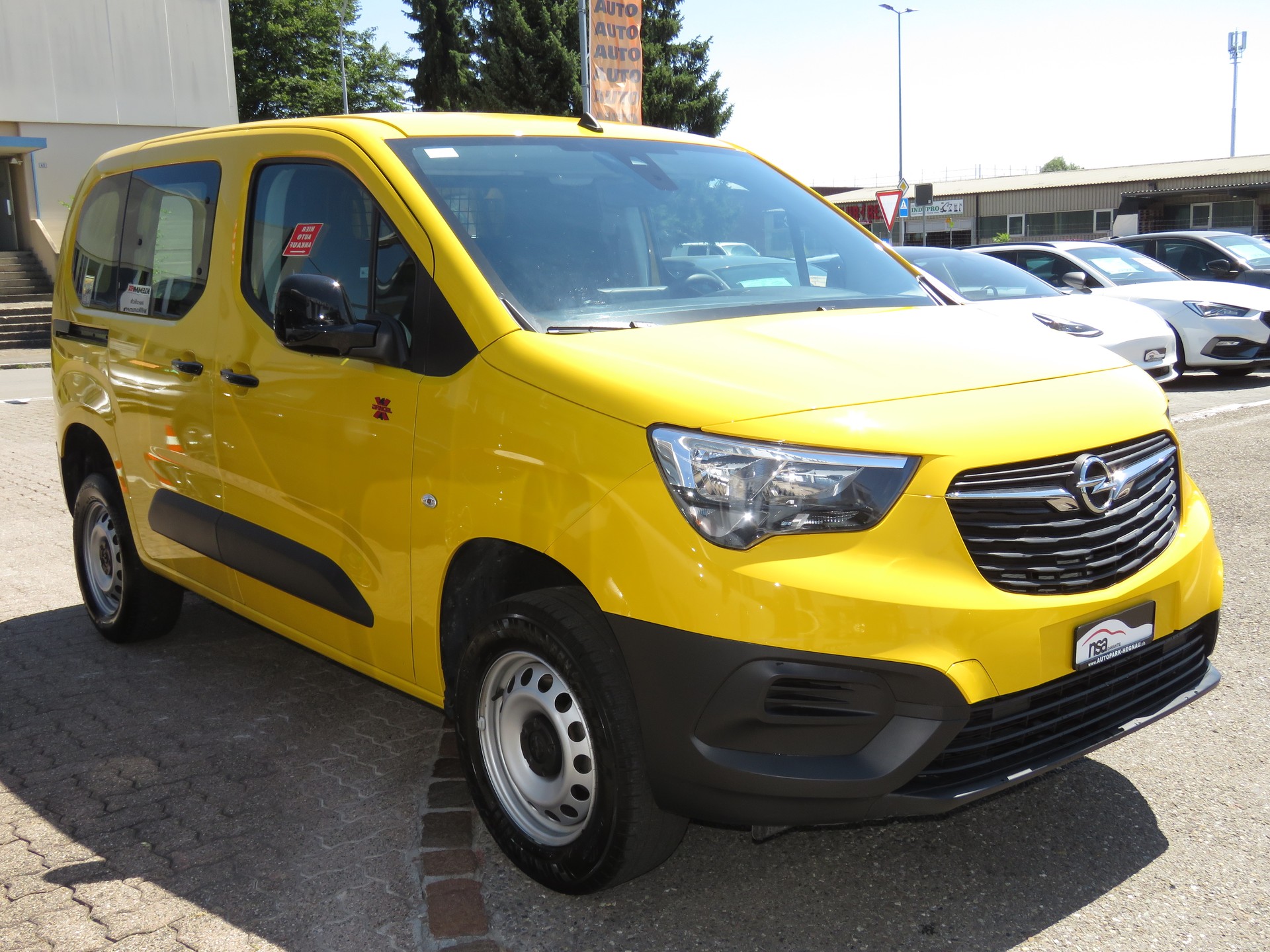 OPEL Combo Cargo 1.5 s/s 4x4 3-Plätzer, Nutzlast 640 kg-showroom-element-2