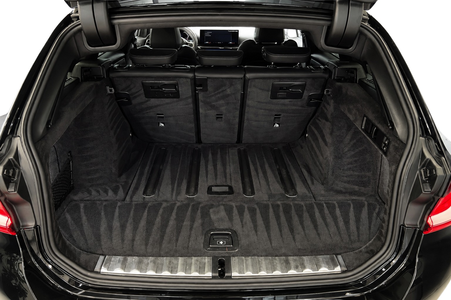 BMW M340i xDrive Touring M-Performance-image-16