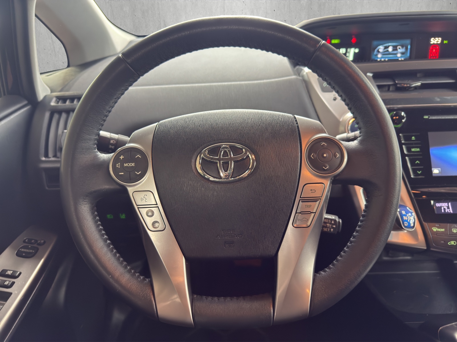 TOYOTA Prius+ 1.8 VVT-i HSD Style-image-10