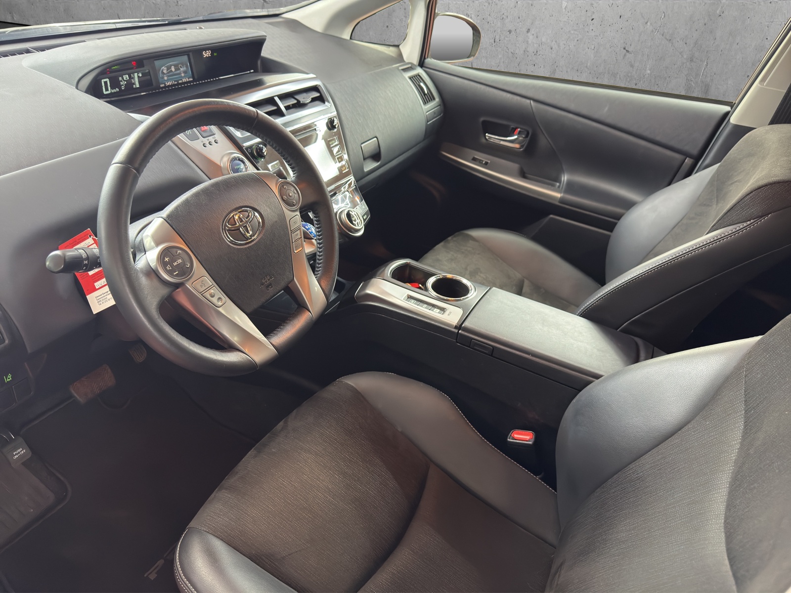 TOYOTA Prius+ 1.8 VVT-i HSD Style-image-6