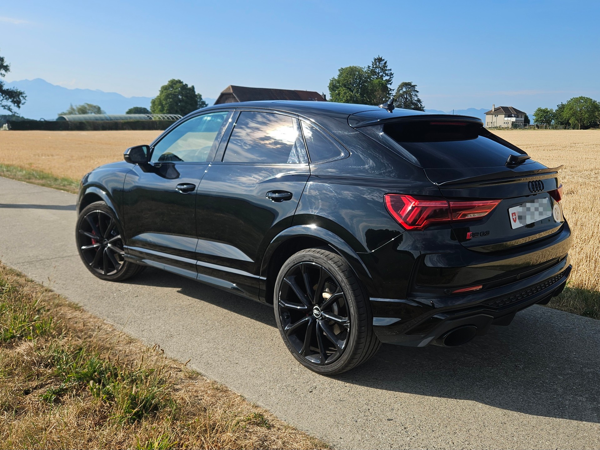 AUDI RS Q3 Sportback 2.5 TFSI quattro S-Tronic-image-2