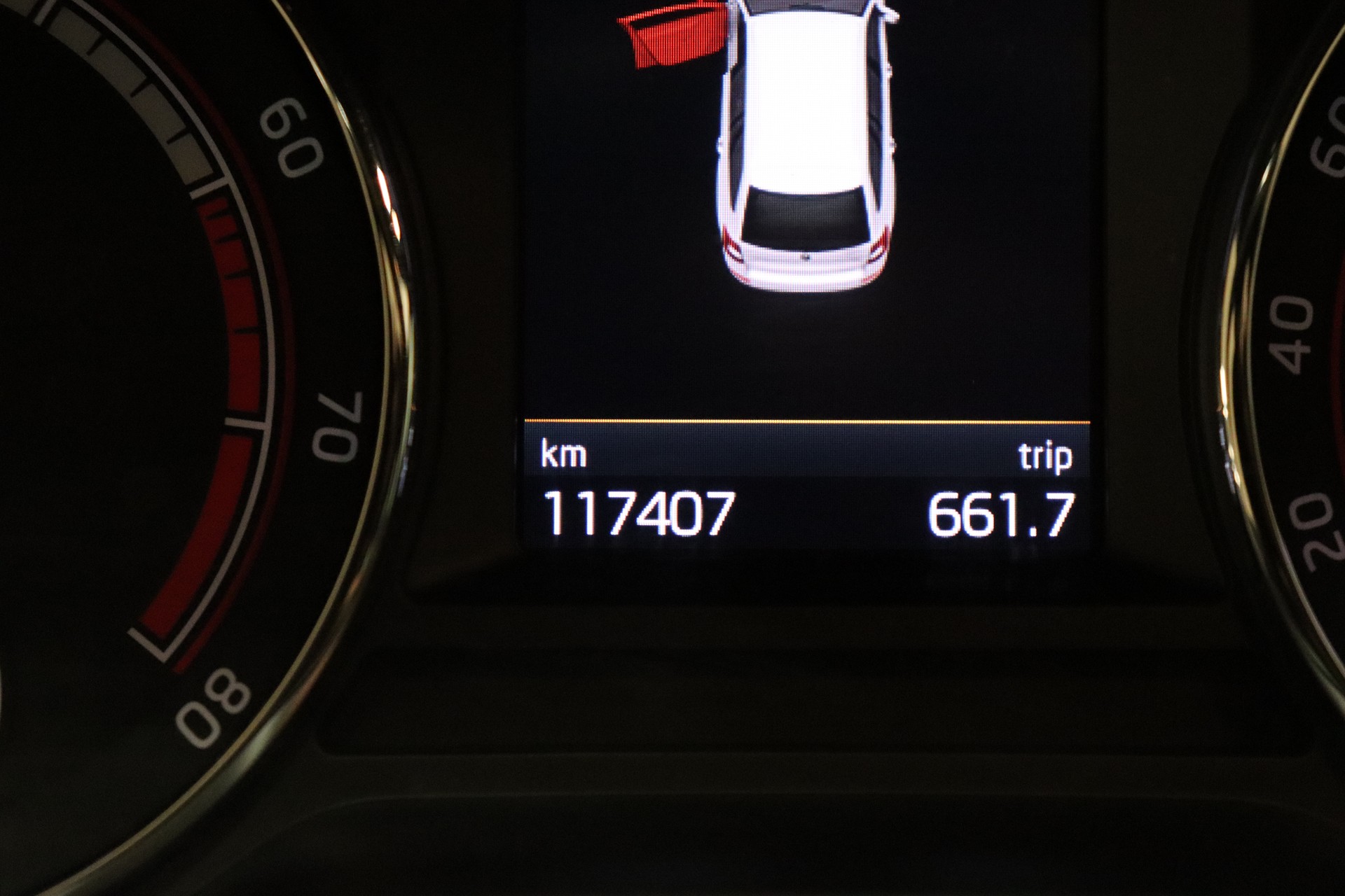SKODA Octavia Combi 2.0 TSI RS DSG-image-23