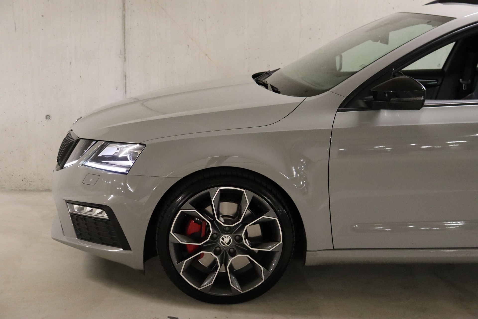 SKODA Octavia Combi 2.0 TSI RS DSG-showroom-element-3