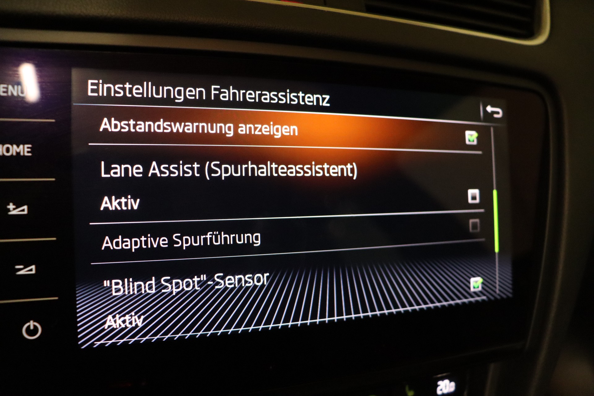 SKODA Octavia Combi 2.0 TSI RS DSG-image-25