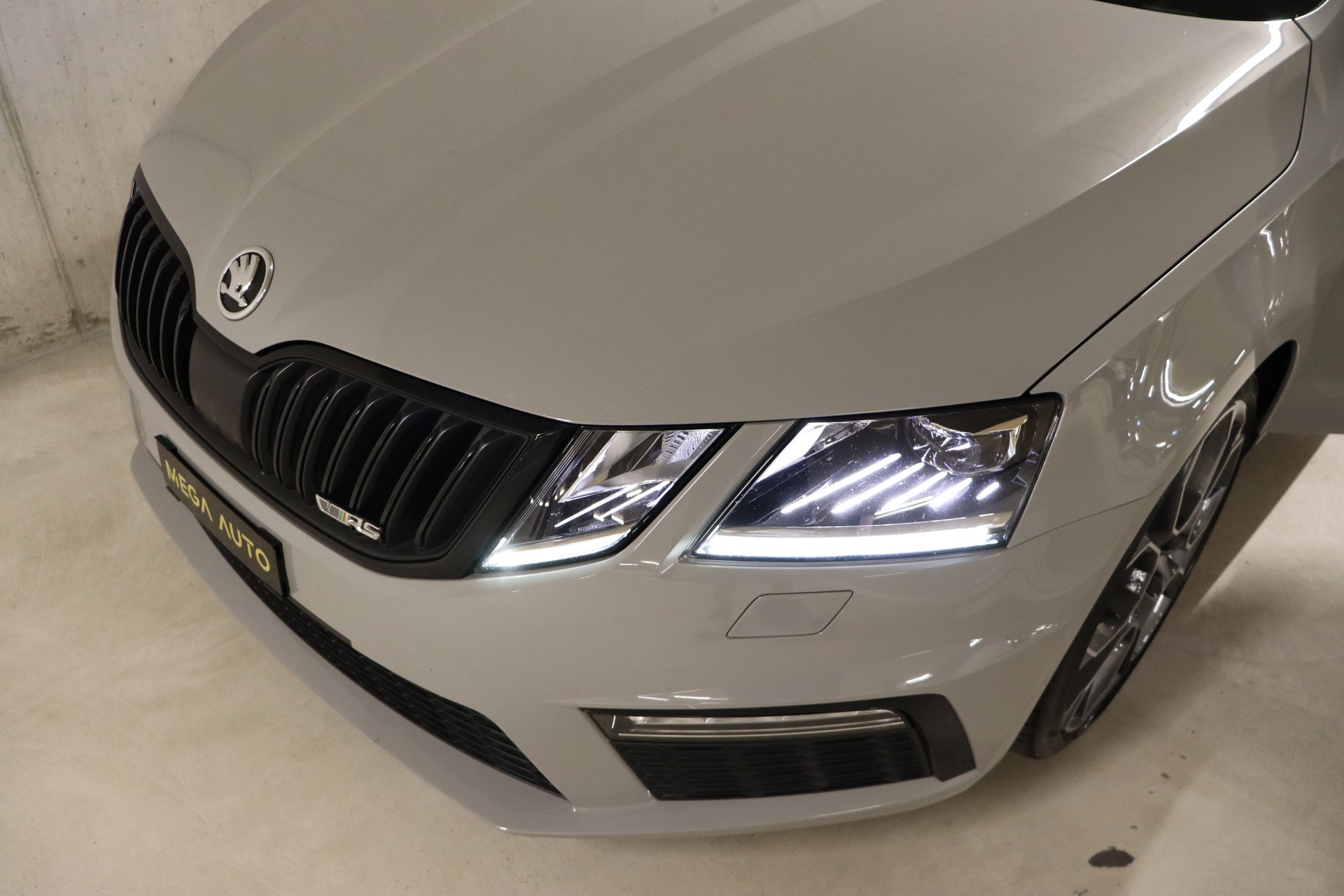 SKODA Octavia Combi 2.0 TSI RS DSG-image-30