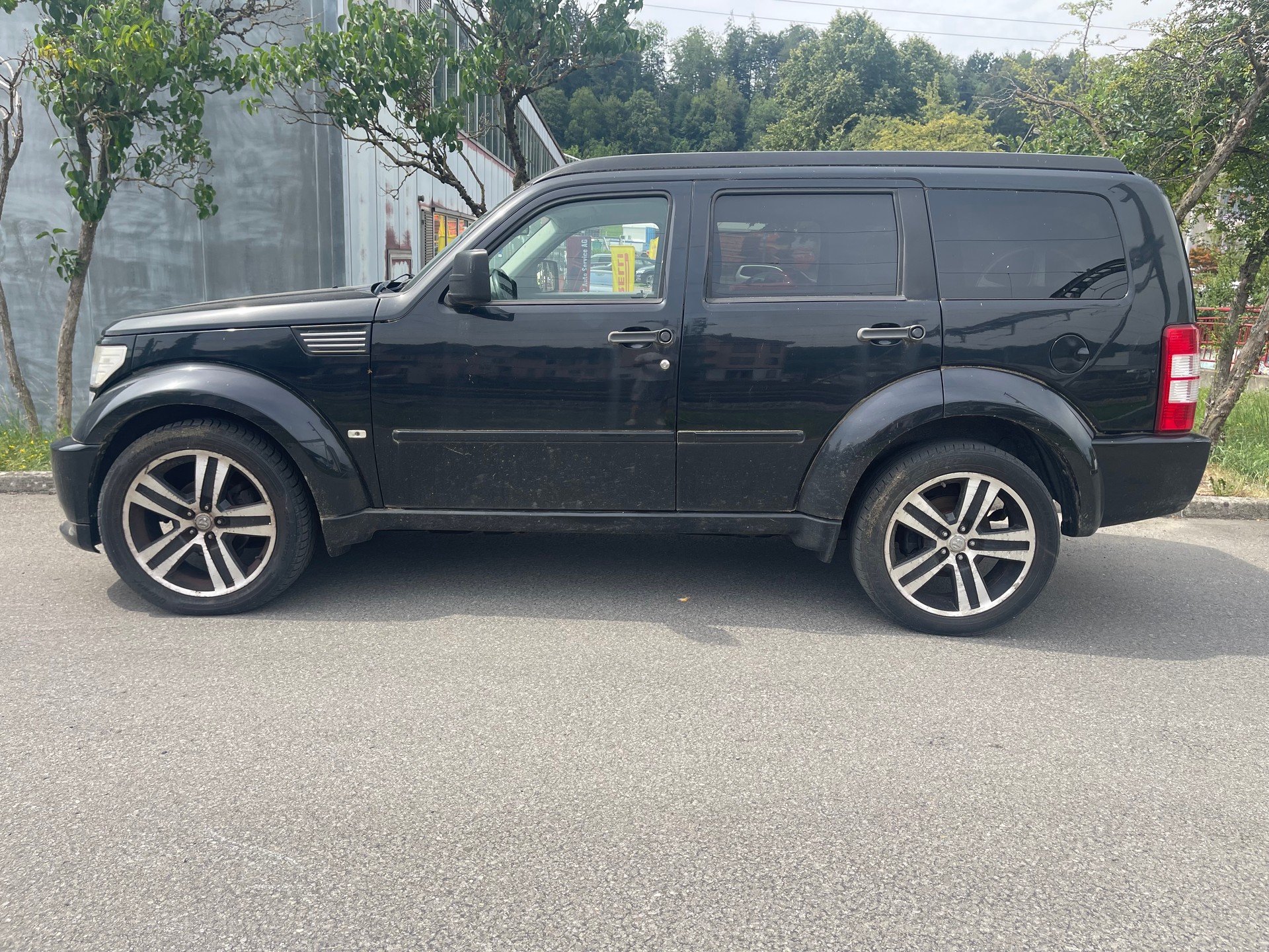 DODGE Nitro 2.8 CRD R/T Automatic-image-4