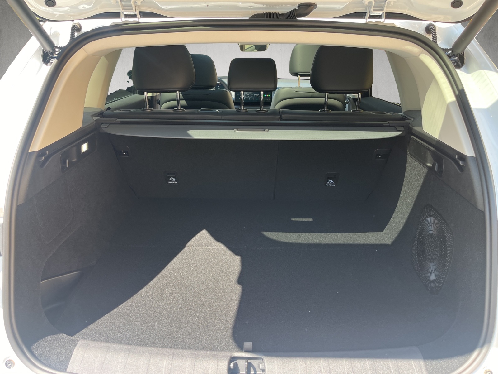 LEAPMOTOR C10 Design Pro MAX AWD-image-7