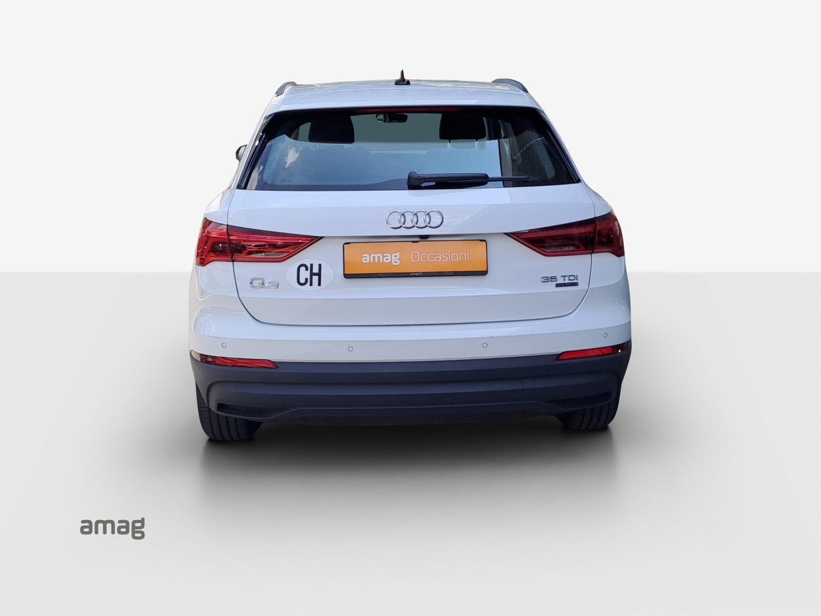 AUDI Q3 35 TDI quattro S-tronic-showroom-element-3