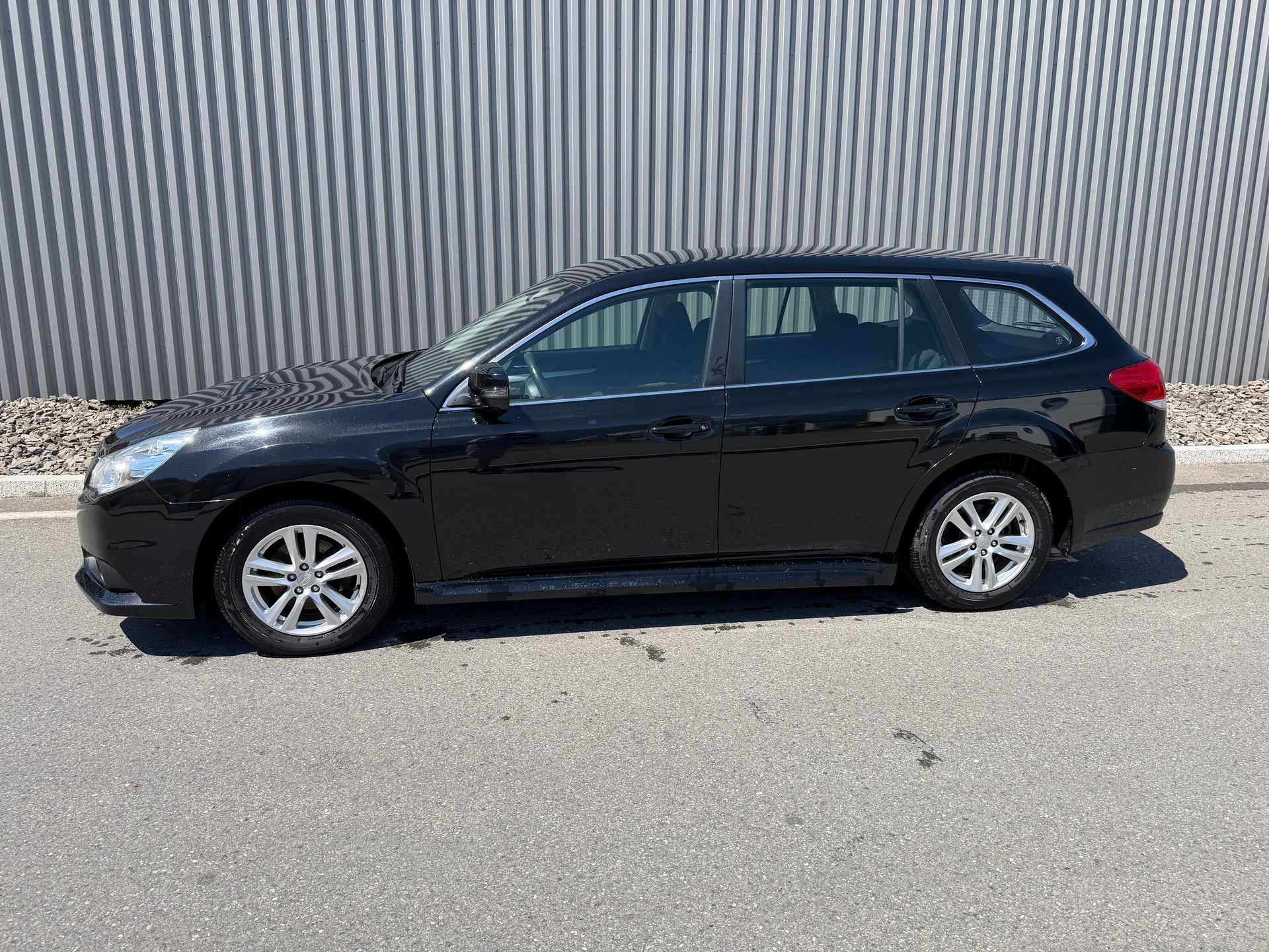 SUBARU Legacy 2.0D Swiss AWD-showroom-element-1