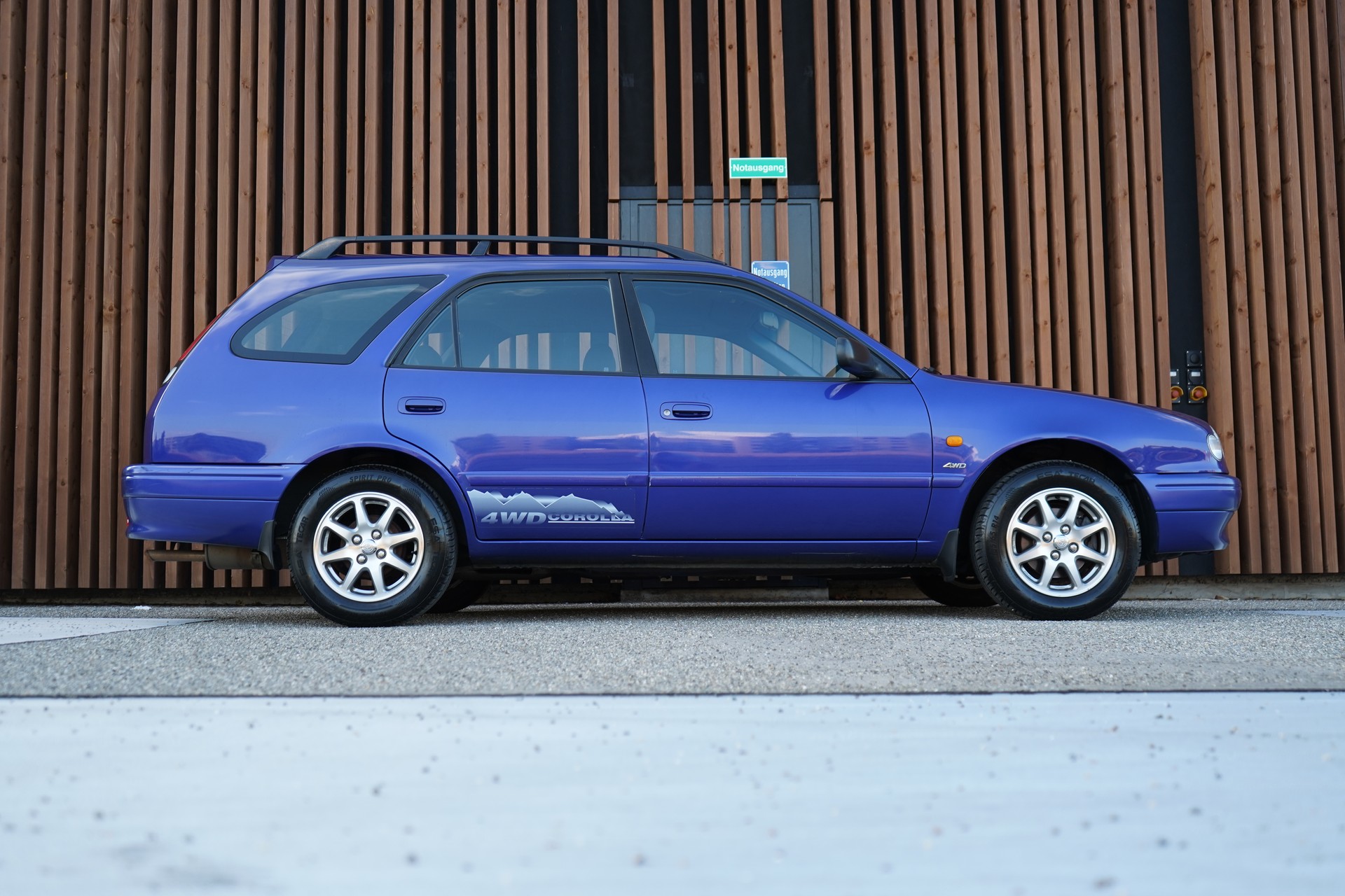 TOYOTA COROLLA SPORTSWAGON 1.8 LINEA TERRA PLUS 4WD l 110 PS