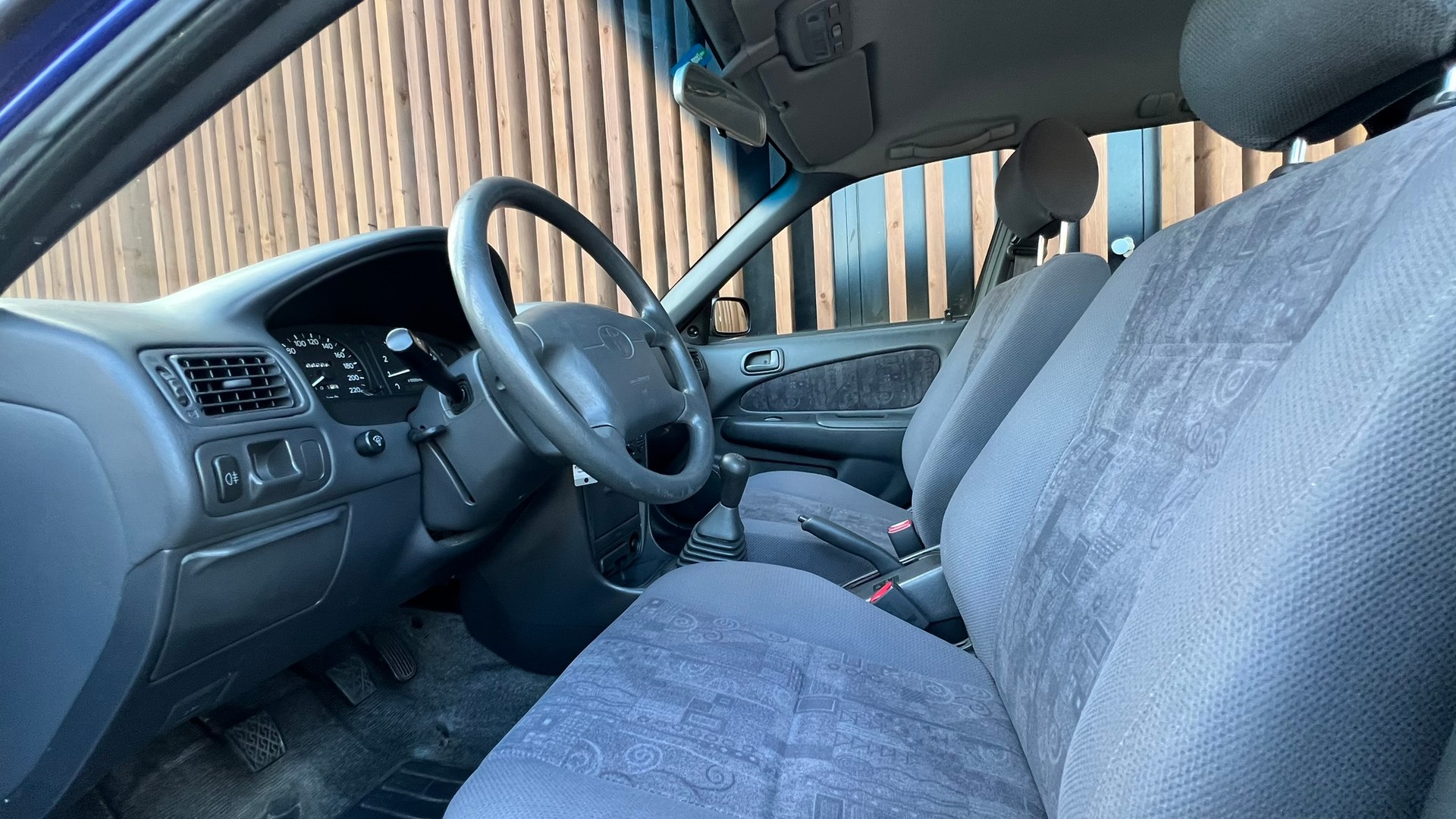 TOYOTA COROLLA SPORTSWAGON 1.8 LINEA TERRA PLUS 4WD l 110 PS-image-21
