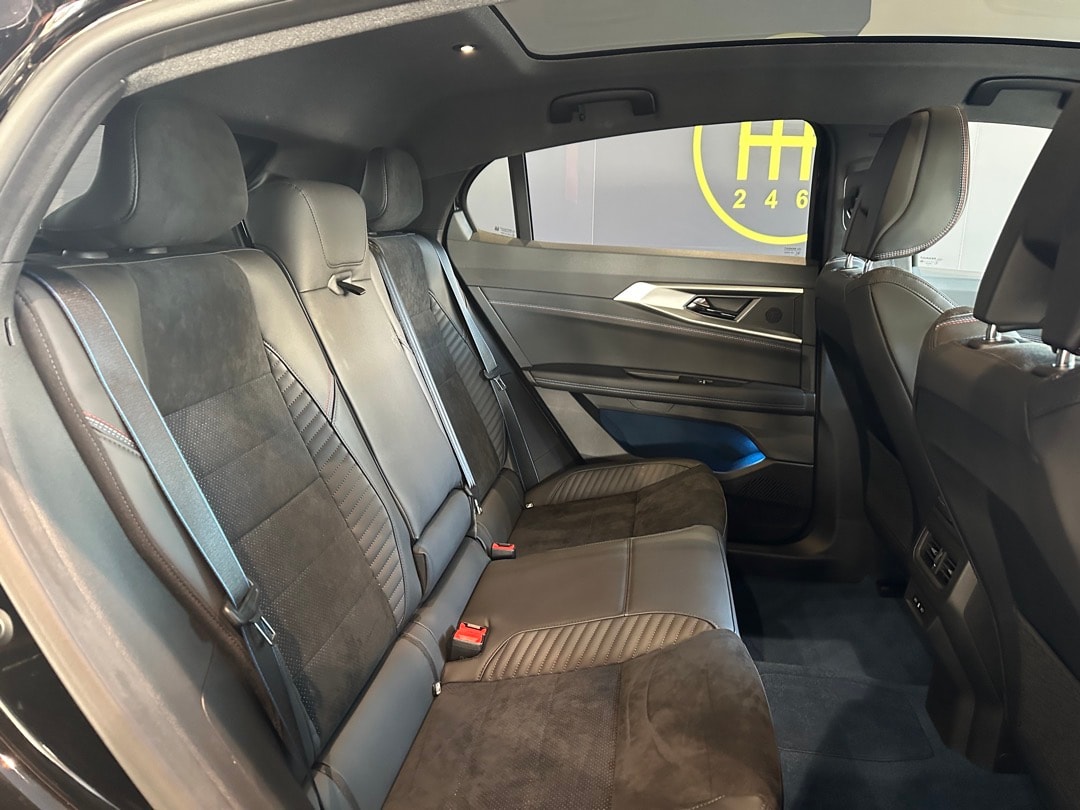 RENAULT Rafale 1.2 E-Tech Plug-in Hybrid 300 4x4 Atelier Alpine-image-22