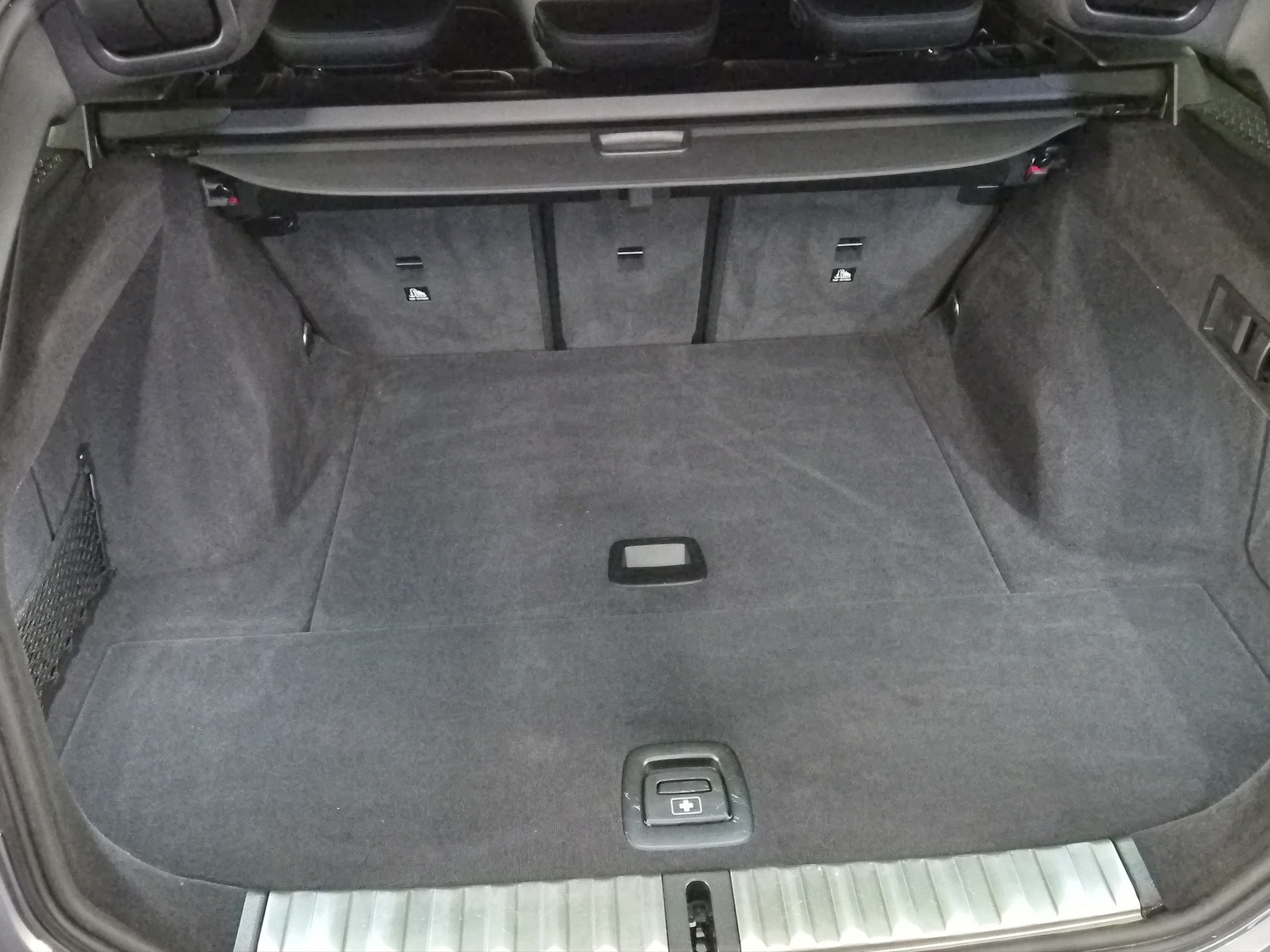 BMW 320d xDrive 48V Touring Steptronic M Sport-image-11