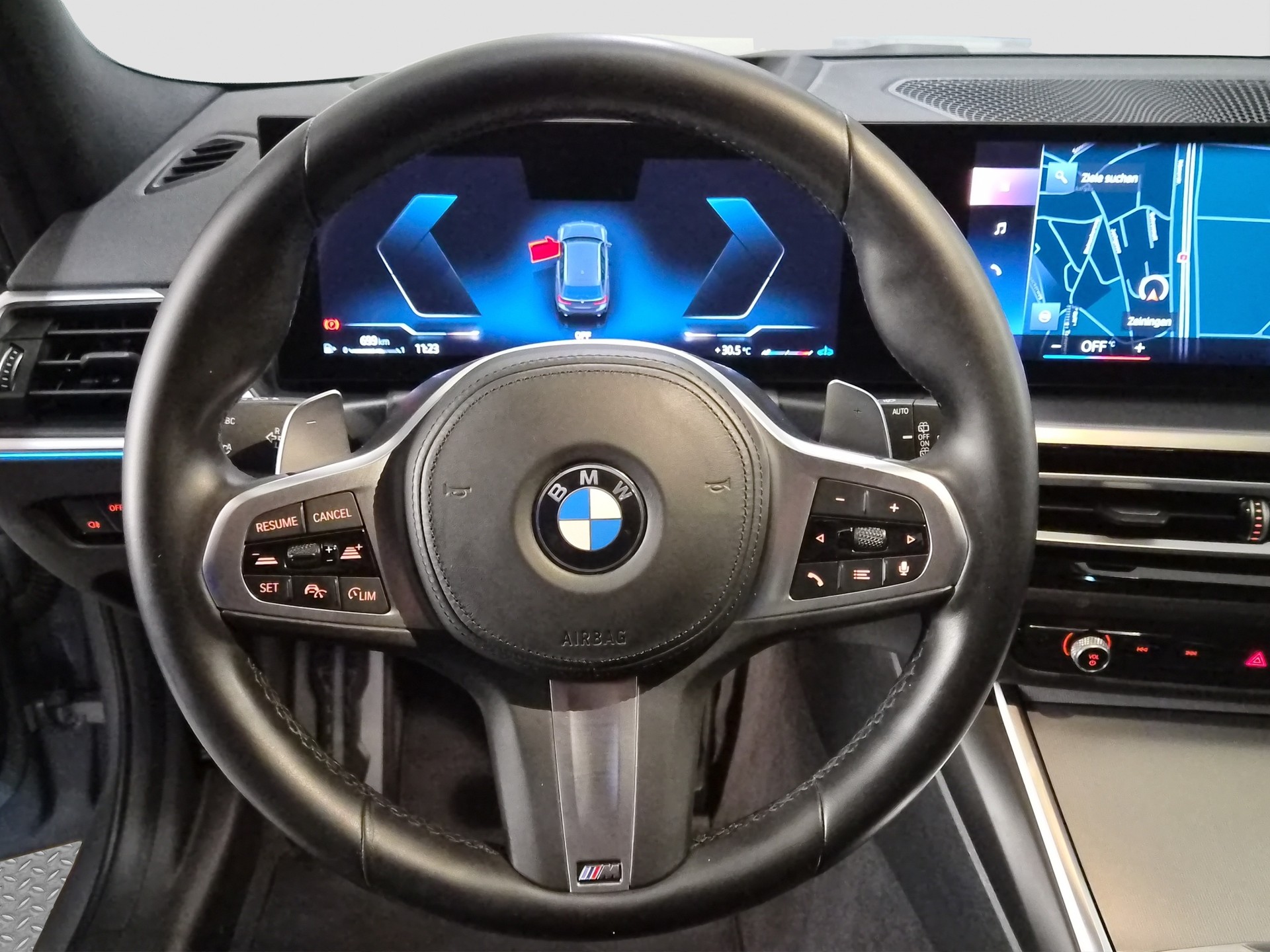 BMW 320d xDrive 48V Touring Steptronic M Sport-image-12