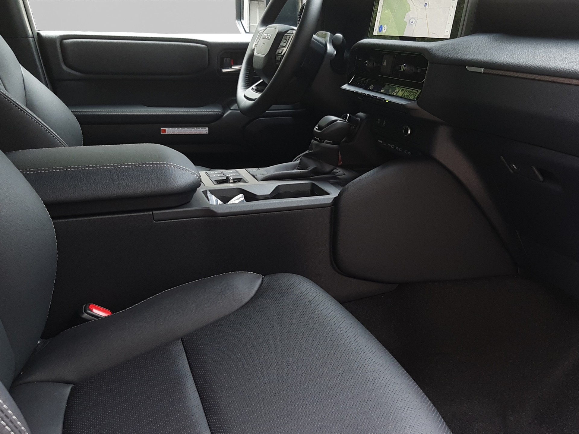 TOYOTA Land Cruiser 2.8 D 48V Style-image-15