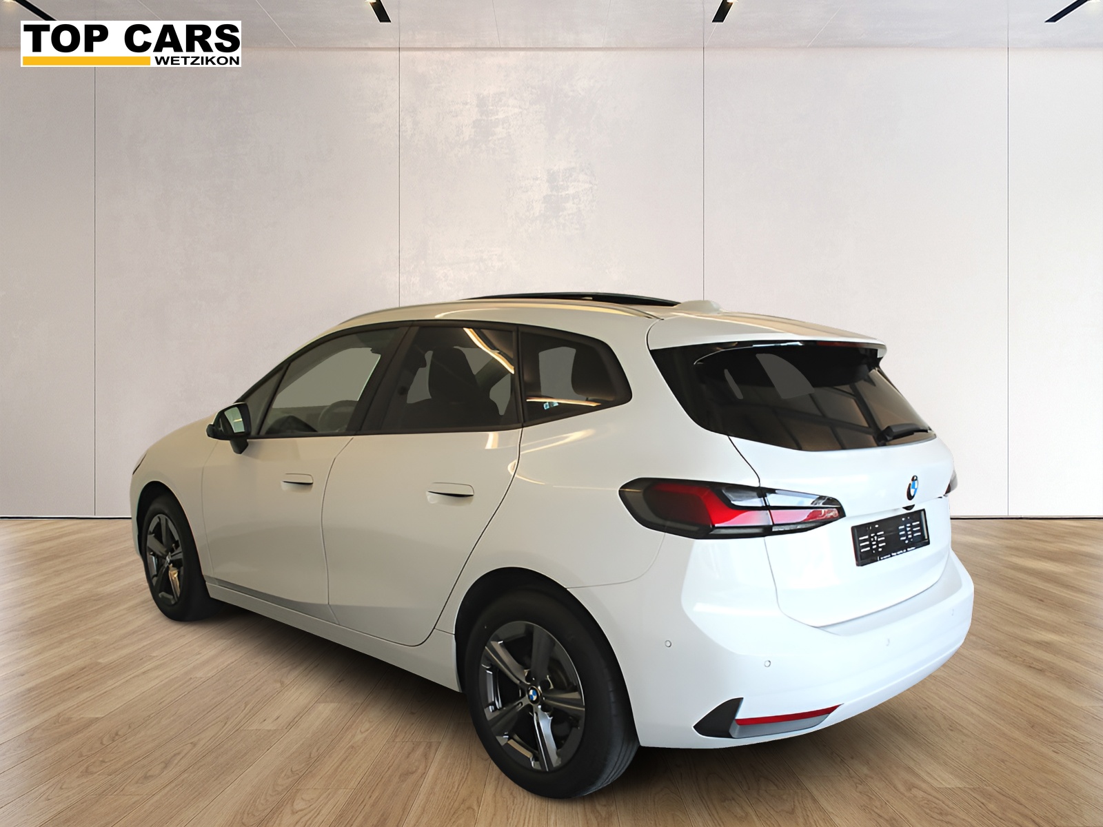 BMW 223d Active Tourer xDrive DKG-showroom-element-1