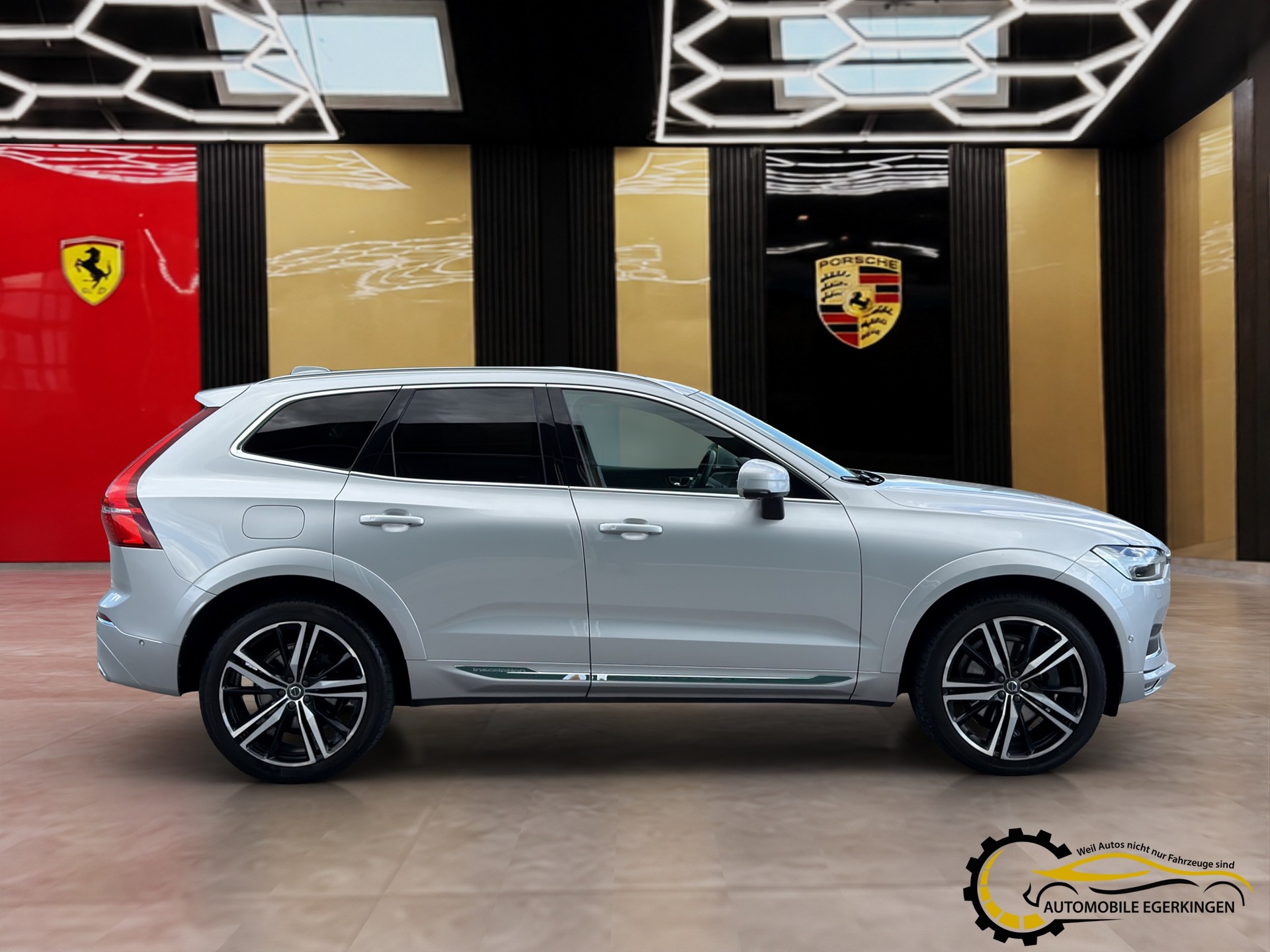 VOLVO XC60 2.0 D5 Inscription AWD-showroom-element-3