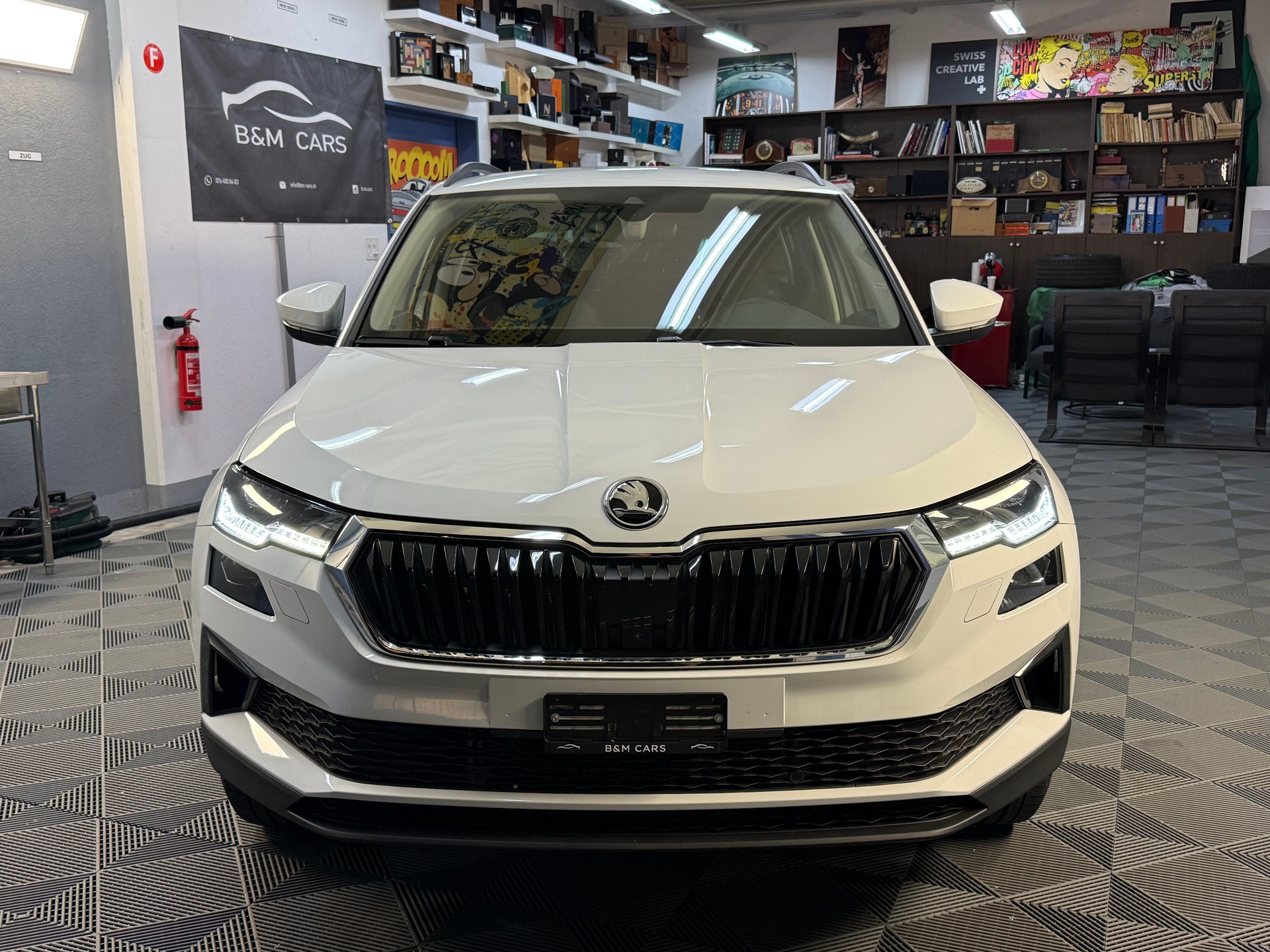 SKODA Karoq 2.0 TDI CR Style 4x4 DSG *CH* *Werksgarantie*-showroom-element-1