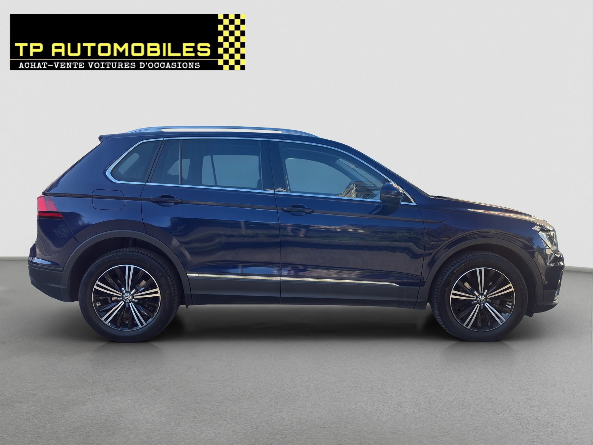 VW Tiguan 2.0 TDI SCR Comfortline 4Motion DSG-image-3