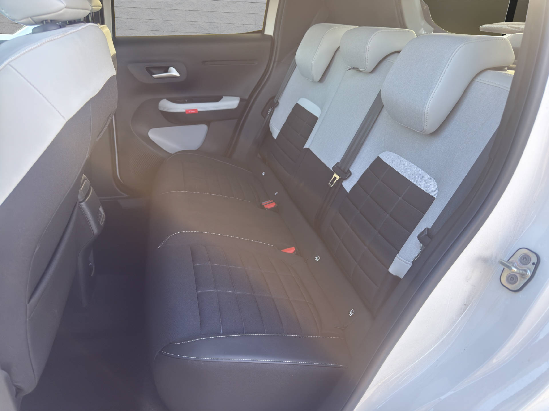CITROEN C3 1.2 Hybrid Max-image-9