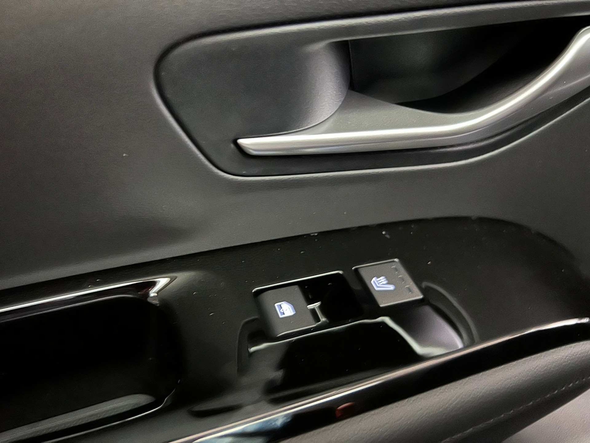 HYUNDAI Tucson 1.6 TGDI PHEV Vertex Swiss Edition 4WD-image-15