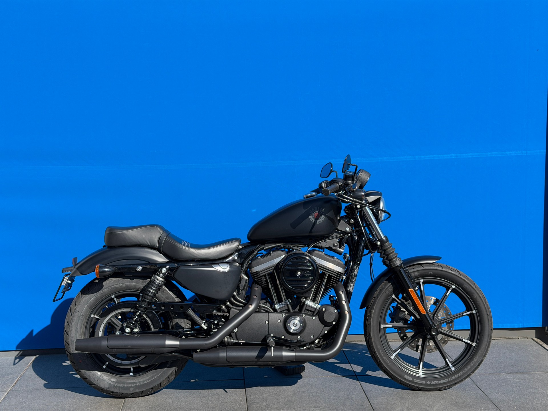 HARLEY-DAVIDSON HARLEY-DAVIDSON XL 883 N Sportster Iron ABS (35 KW)-image-1
