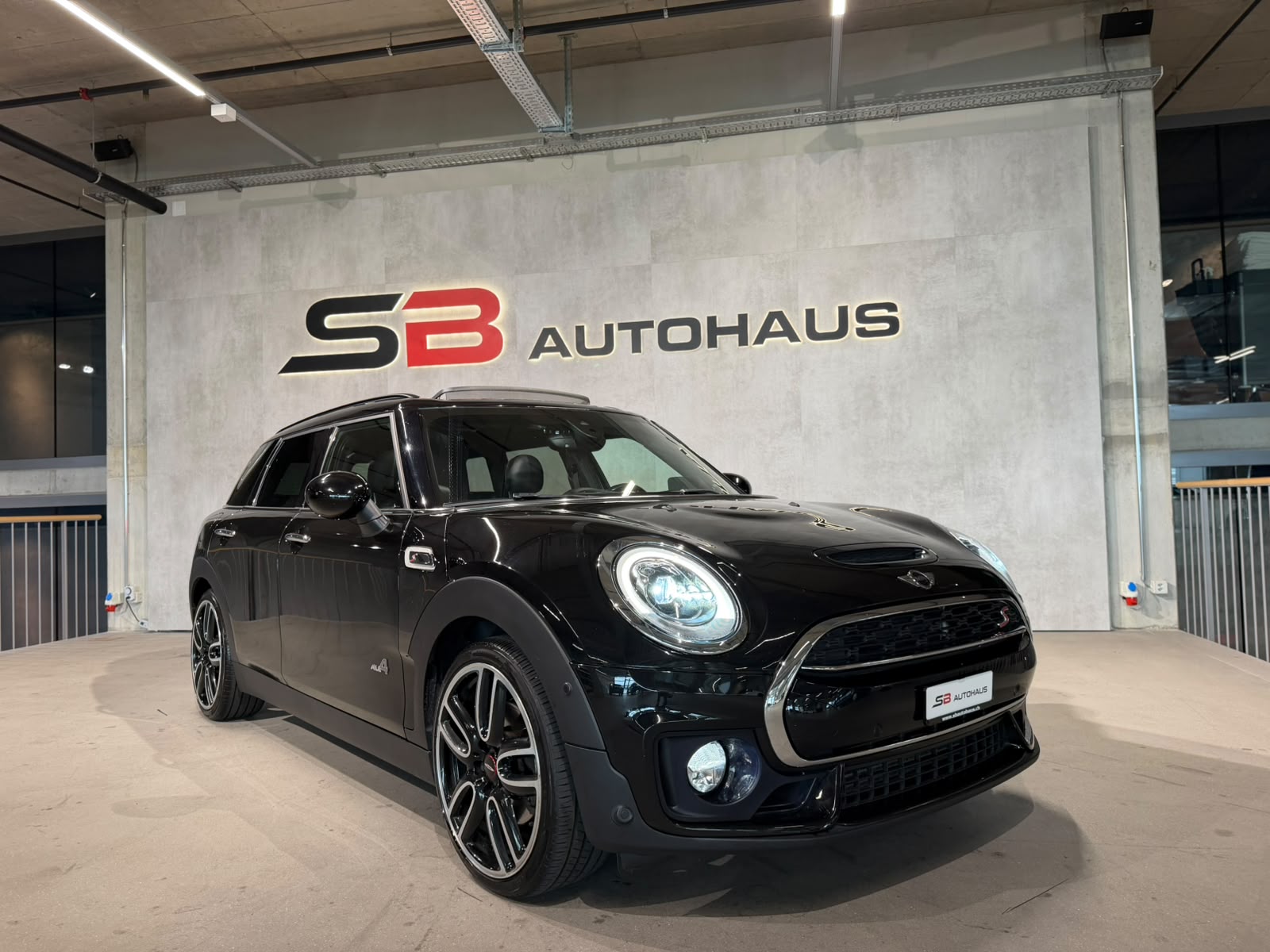 MINI Clubman Cooper S ALL4 Steptronic (CH)-showroom-element-3