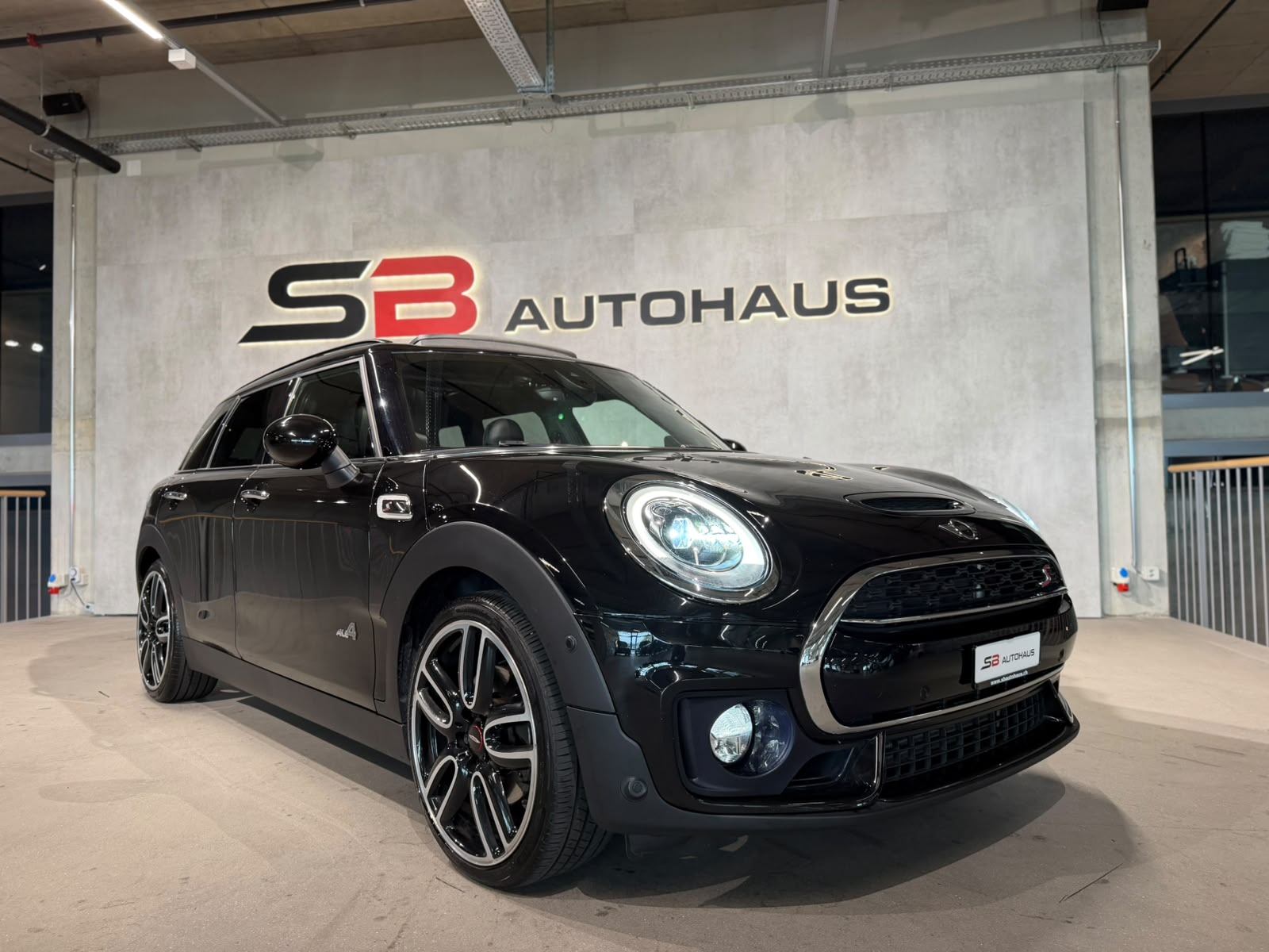 MINI Clubman Cooper S ALL4 Steptronic (CH)-image-5