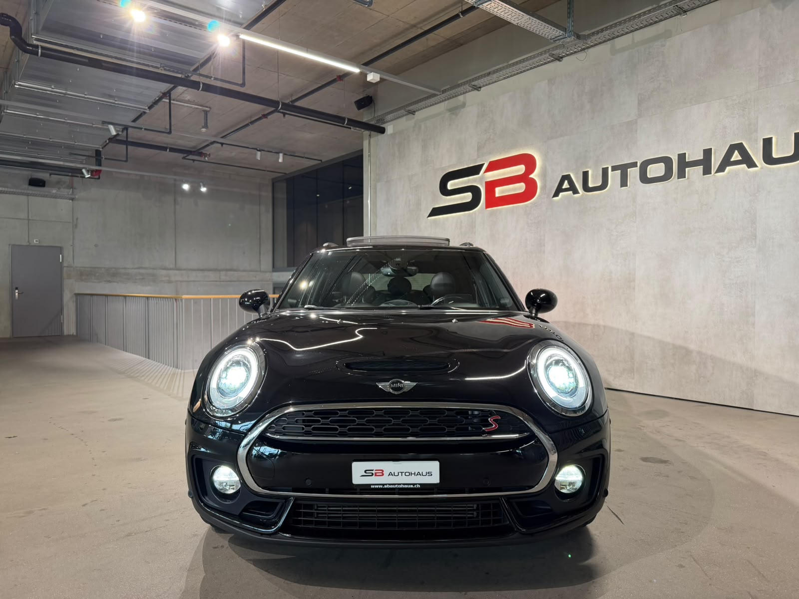 MINI Clubman Cooper S ALL4 Steptronic (CH)-showroom-element-1