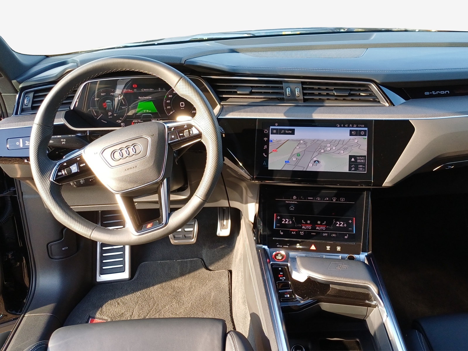 AUDI SQ8 e-tron quattro-image-8