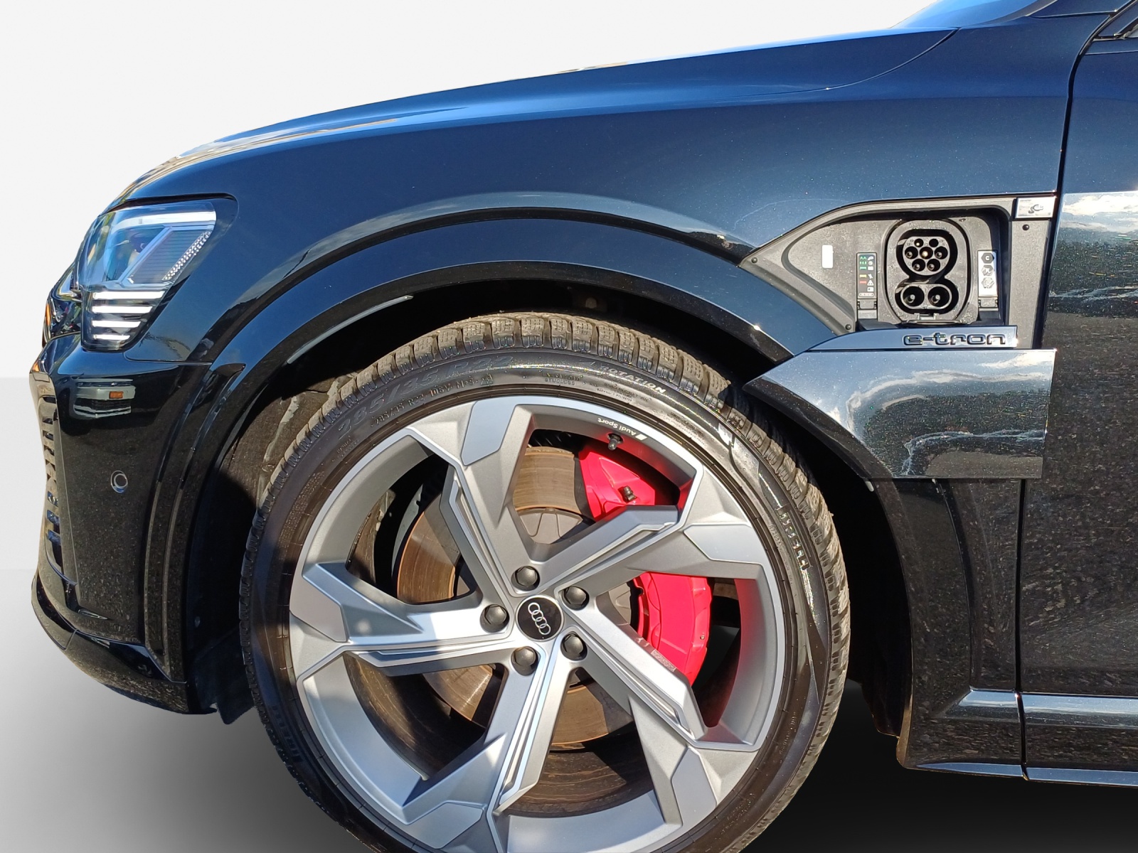 AUDI SQ8 e-tron quattro-image-15