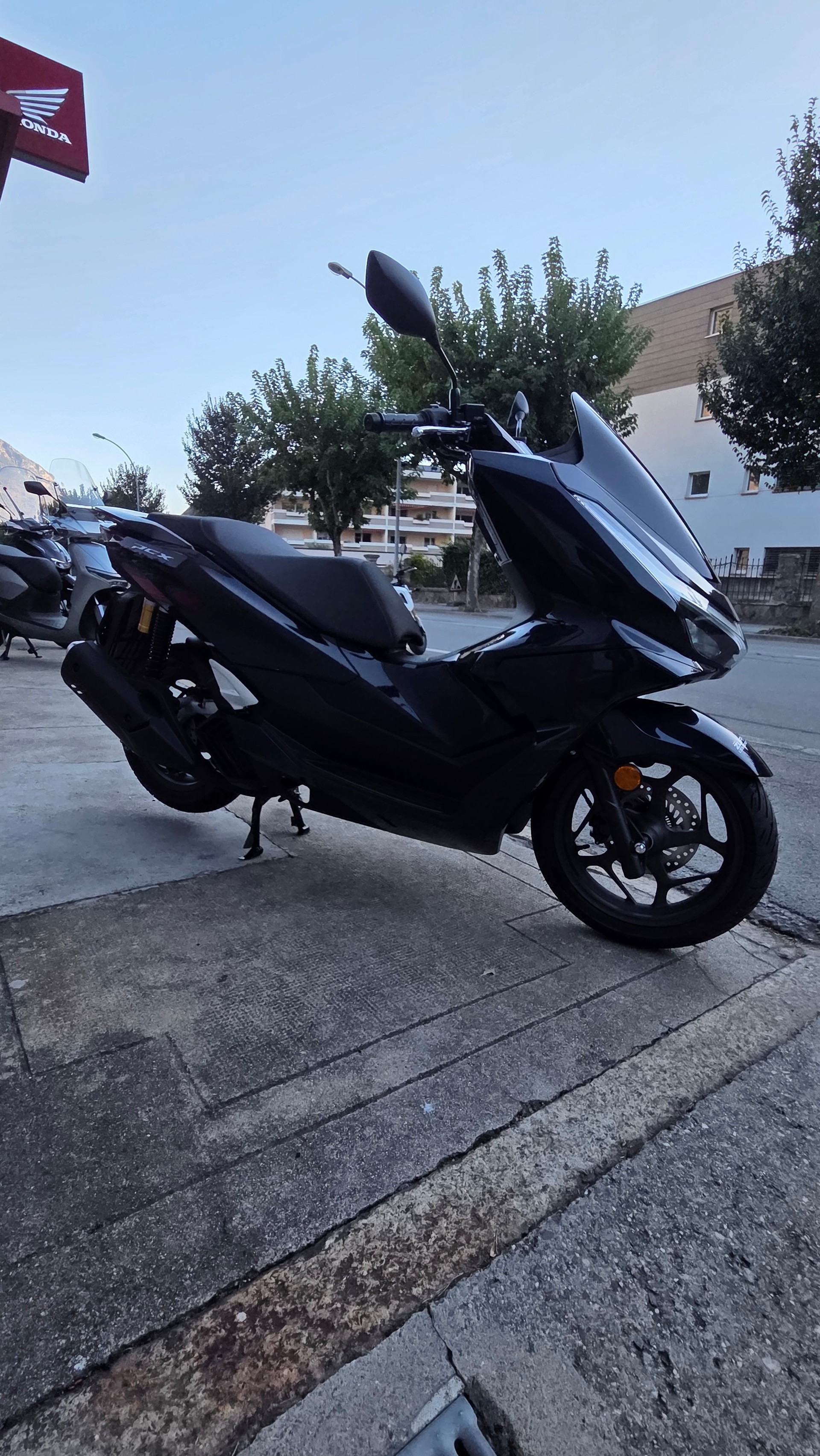HONDA PCX 125 DX TFT. connectivity-image-6