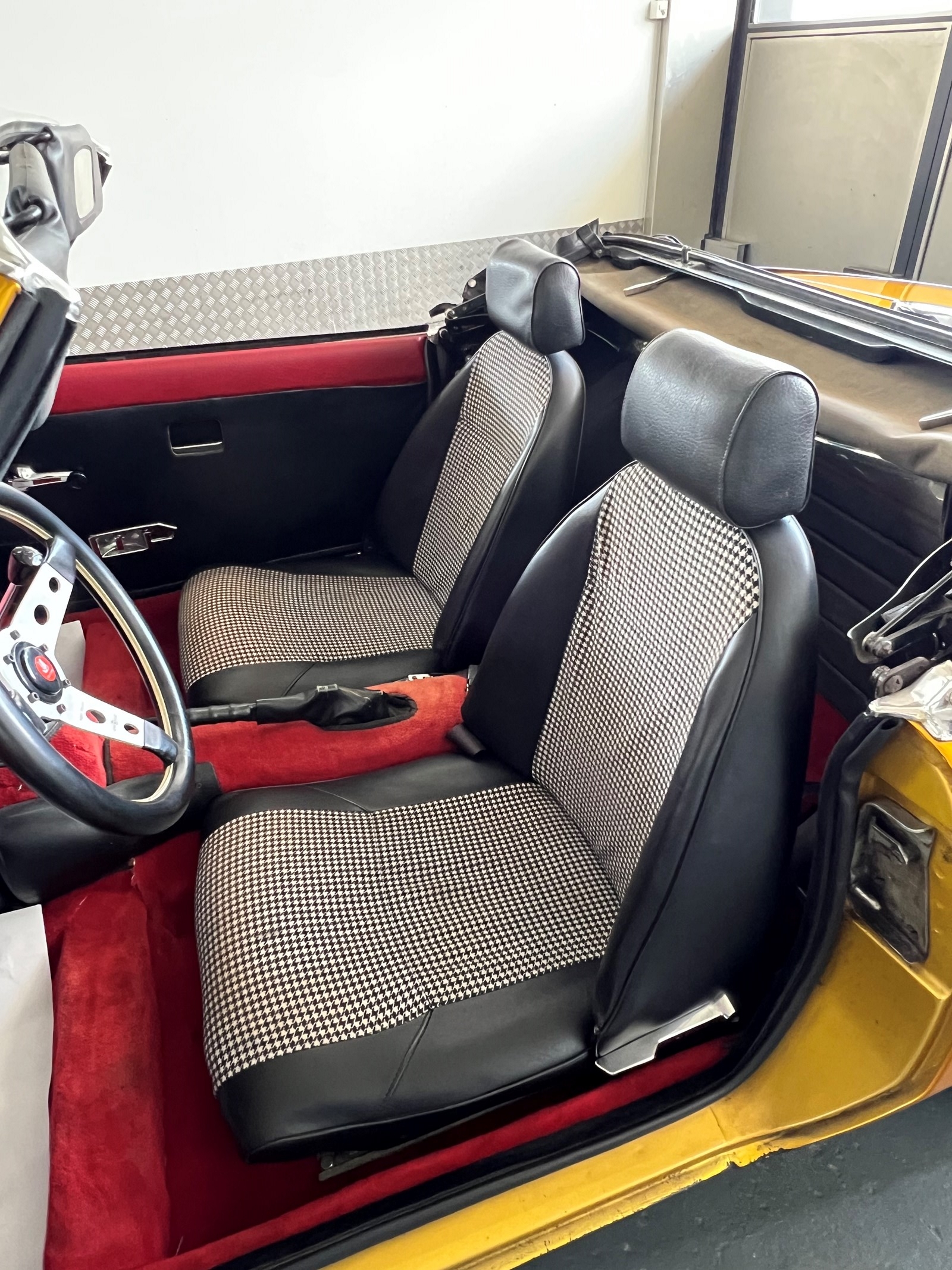 TRIUMPH Spitfire 1500-image-23