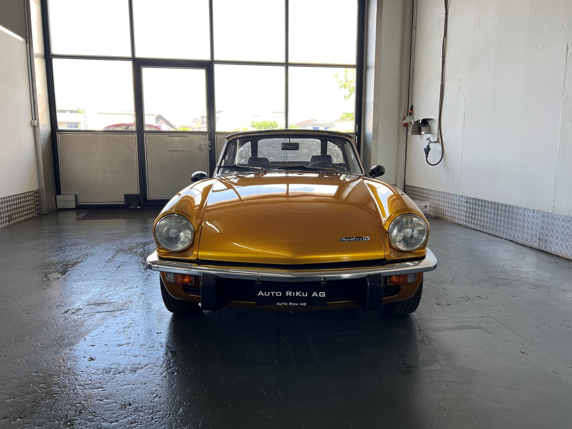 TRIUMPH Spitfire 1500-image-6