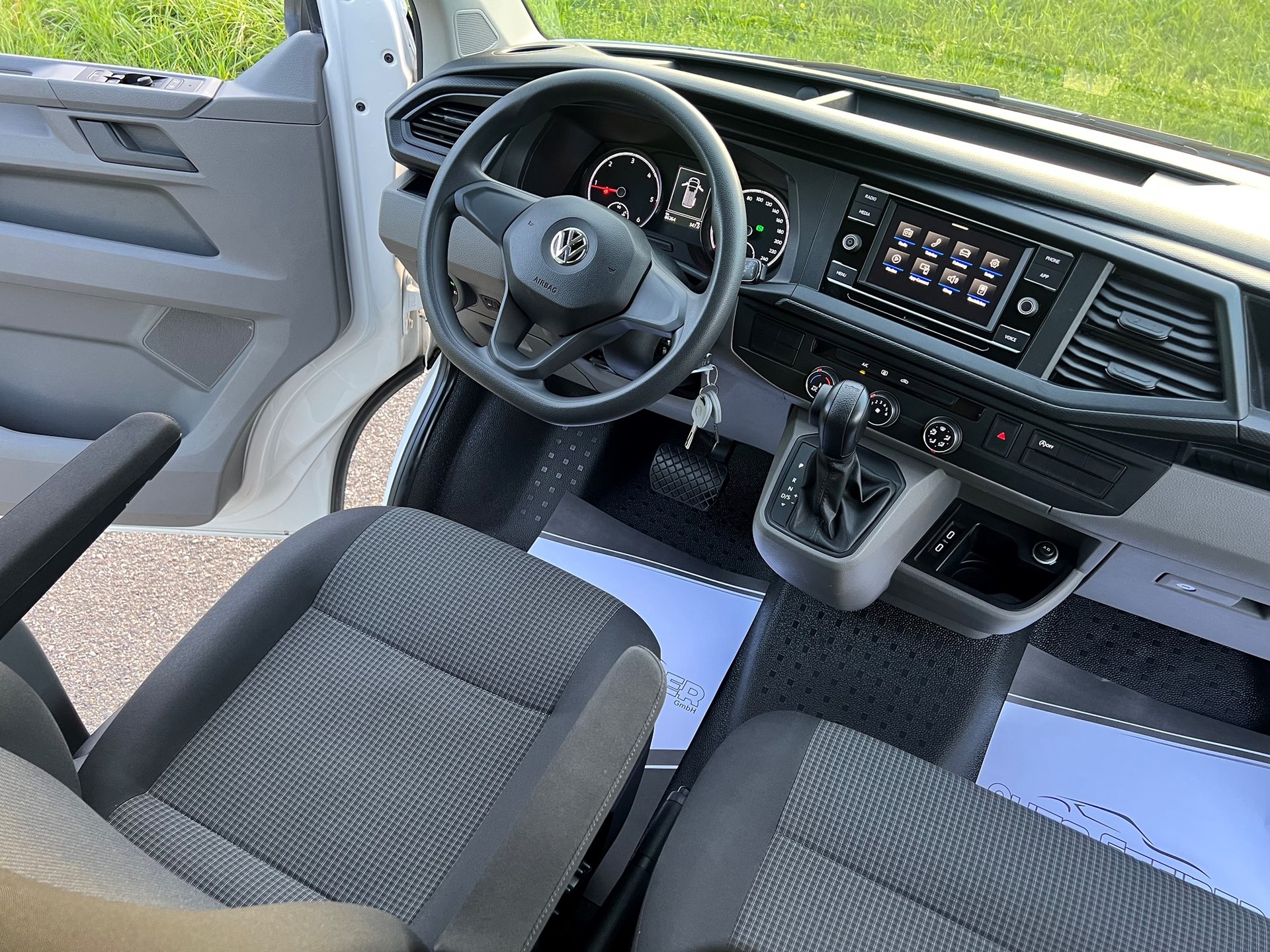 VW T6.1 BUS 9 PLÄTZER "EDITION SPORT" MIT DSG AUTOMAT. CH WAGEN. 2.0 TDI. LEASING 399.--image-15
