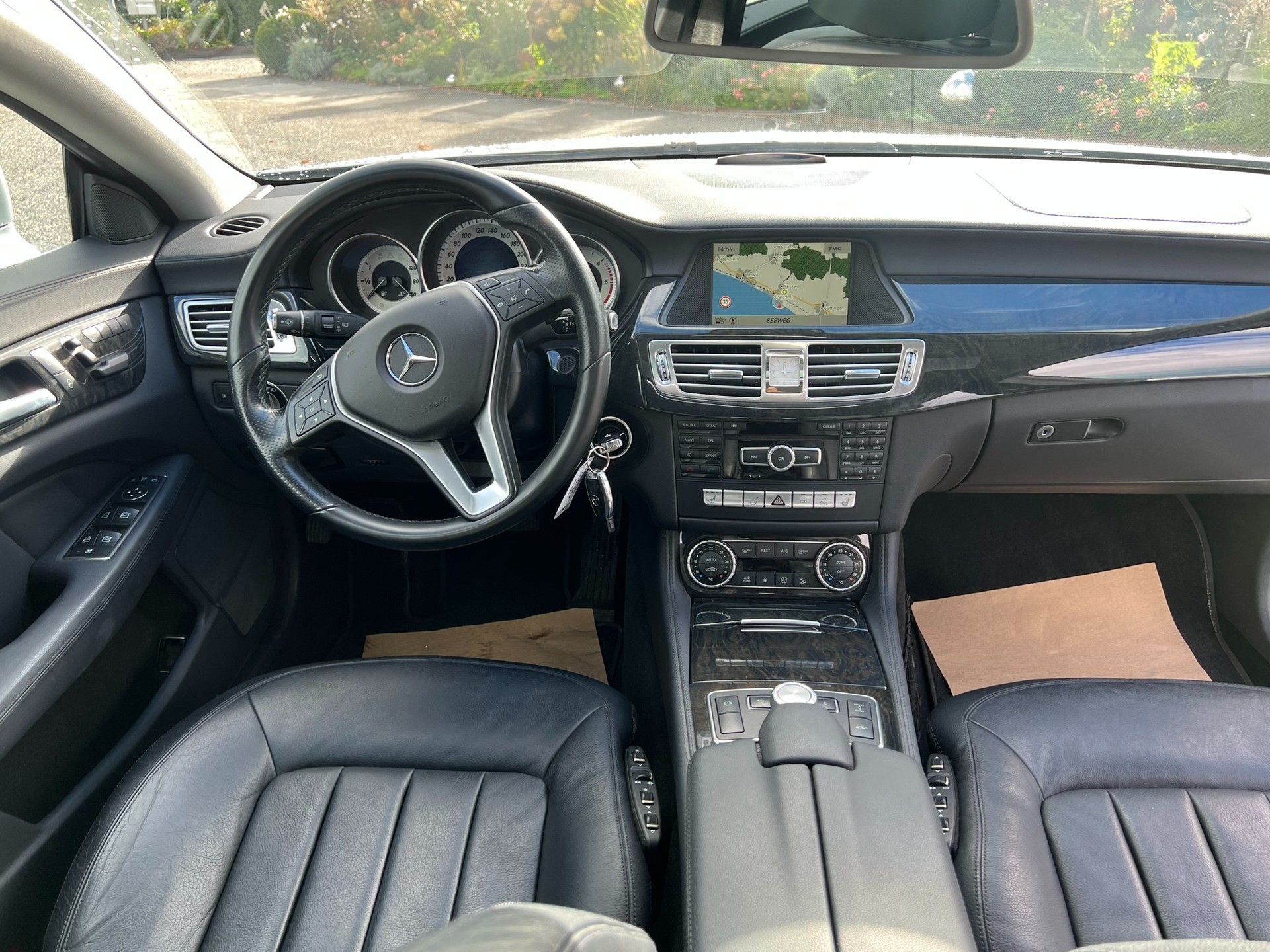 MERCEDES-BENZ CLS SB 350 CDI Executive 4Matic 7G-Tronic-image-14
