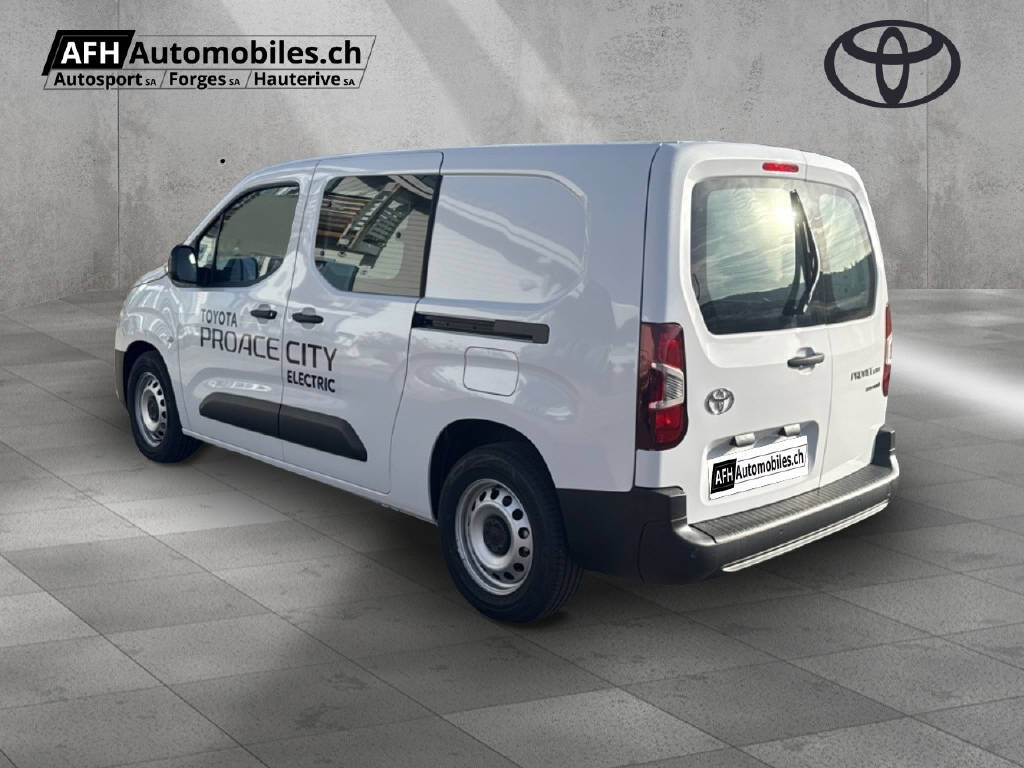 TOYOTA PROACE CITY van L2 52KWh Active-showroom-element-2