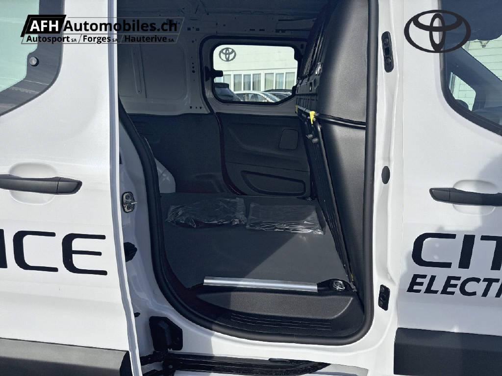 TOYOTA PROACE CITY van L2 52KWh Active-image-15