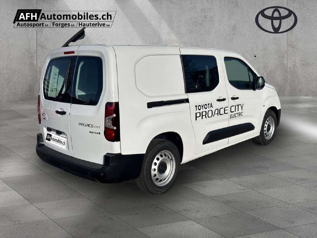 TOYOTA PROACE CITY van L2 52KWh Active-image-4