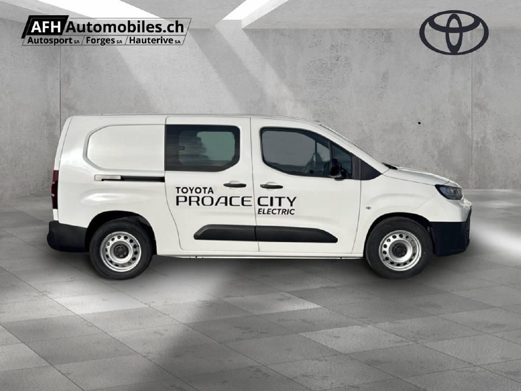 TOYOTA PROACE CITY van L2 52KWh Active-image-5