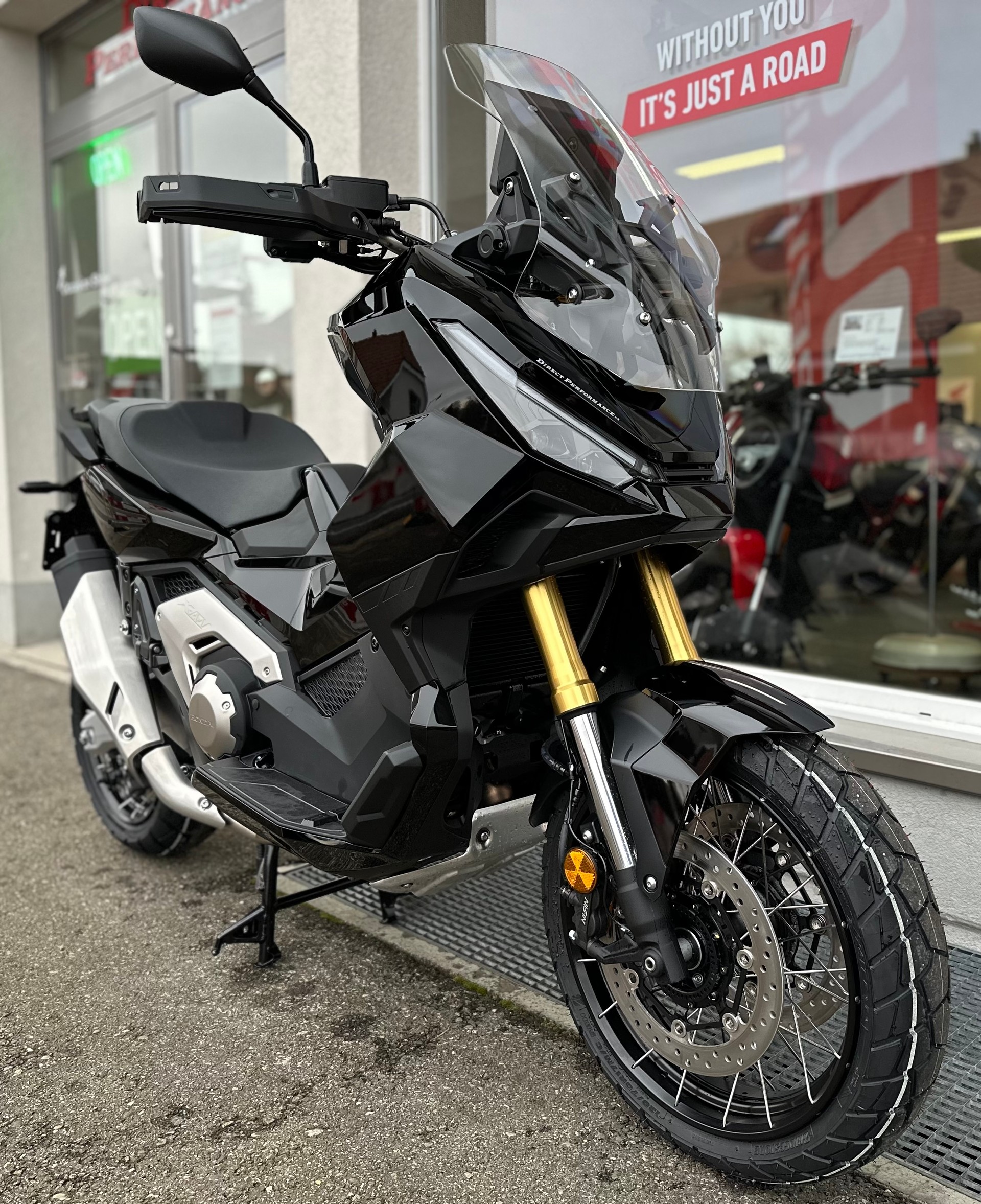 HONDA X-ADV 750 - TFT Konnektivität-showroom-element-2