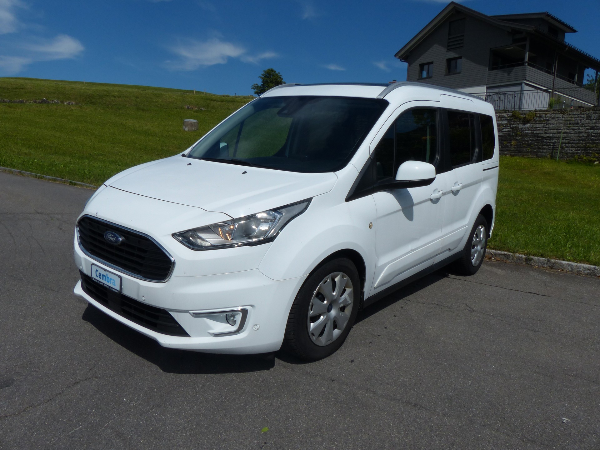 FORD Tourneo Connect 1.5 EcoBlue Trend Automat-showroom-element-3