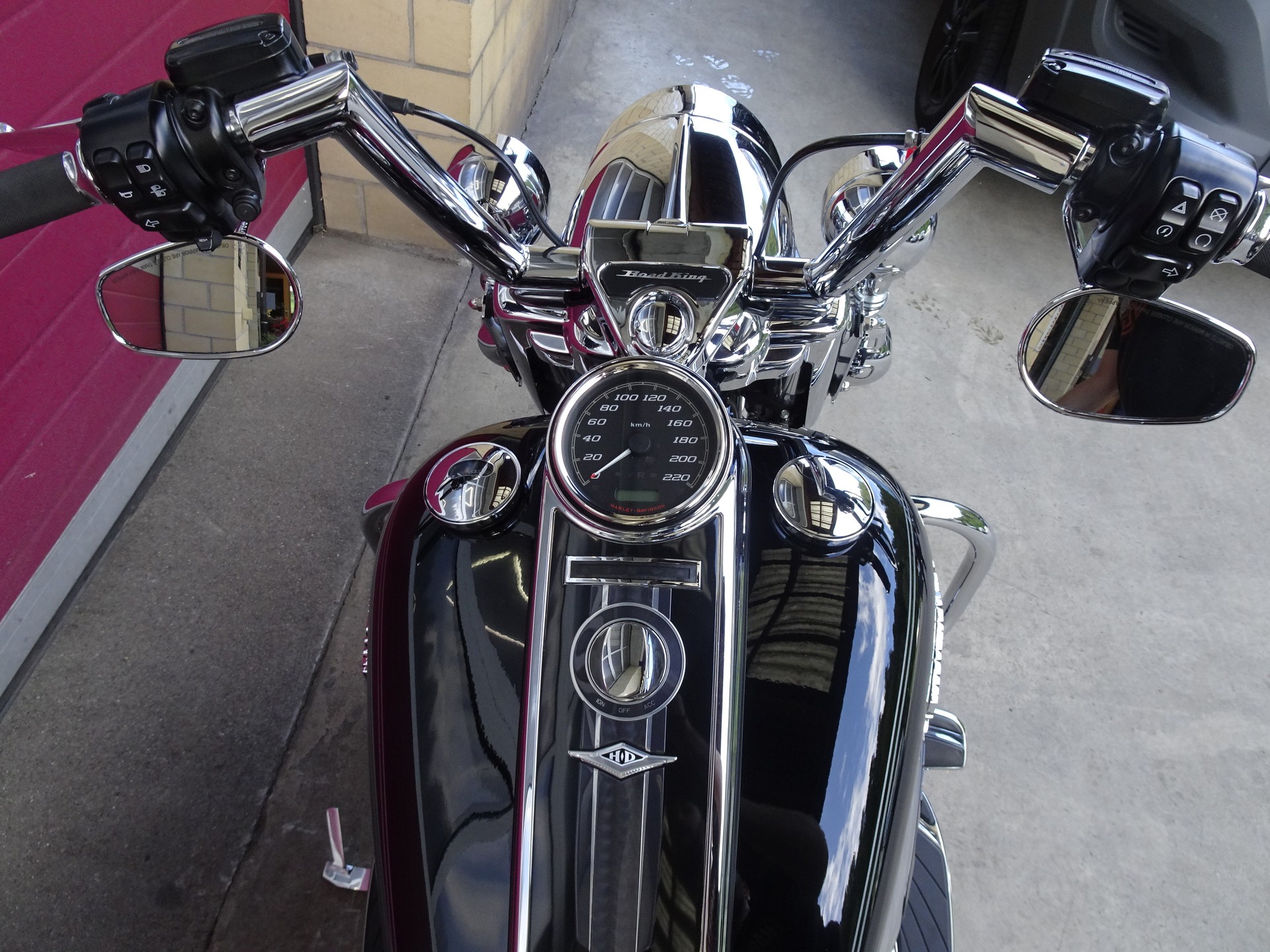 HARLEY-DAVIDSON FLHR Road King 107 ABS-image-5