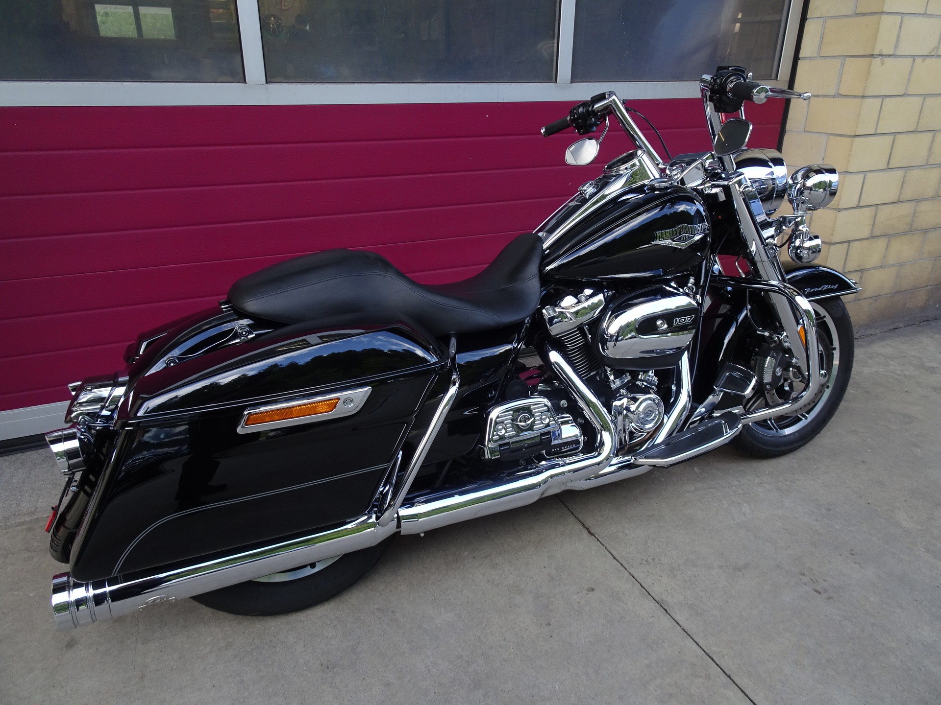 HARLEY-DAVIDSON FLHR Road King 107 ABS-image-3