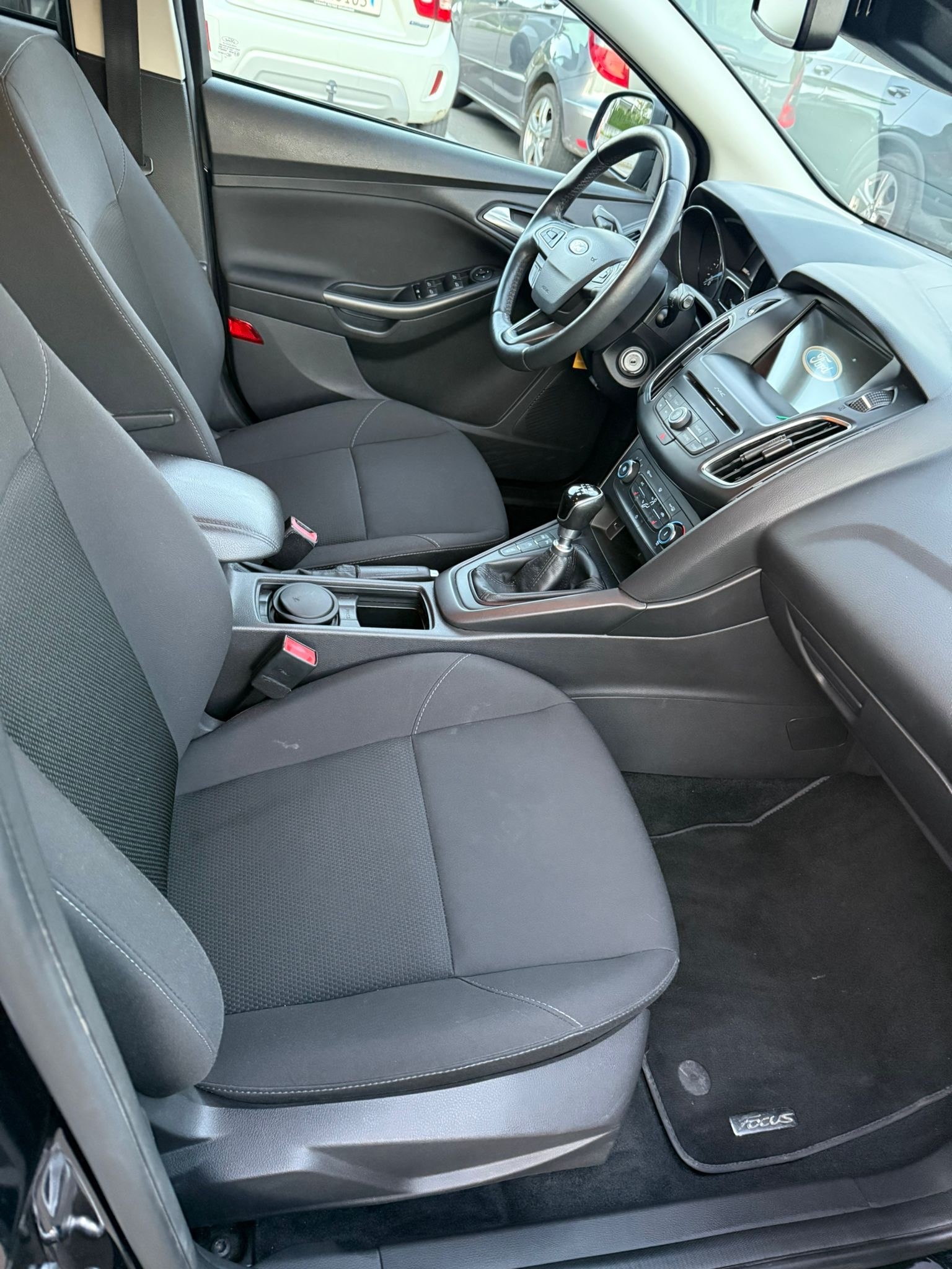 FORD Focus 1.5 TDCi Titanium-image-5