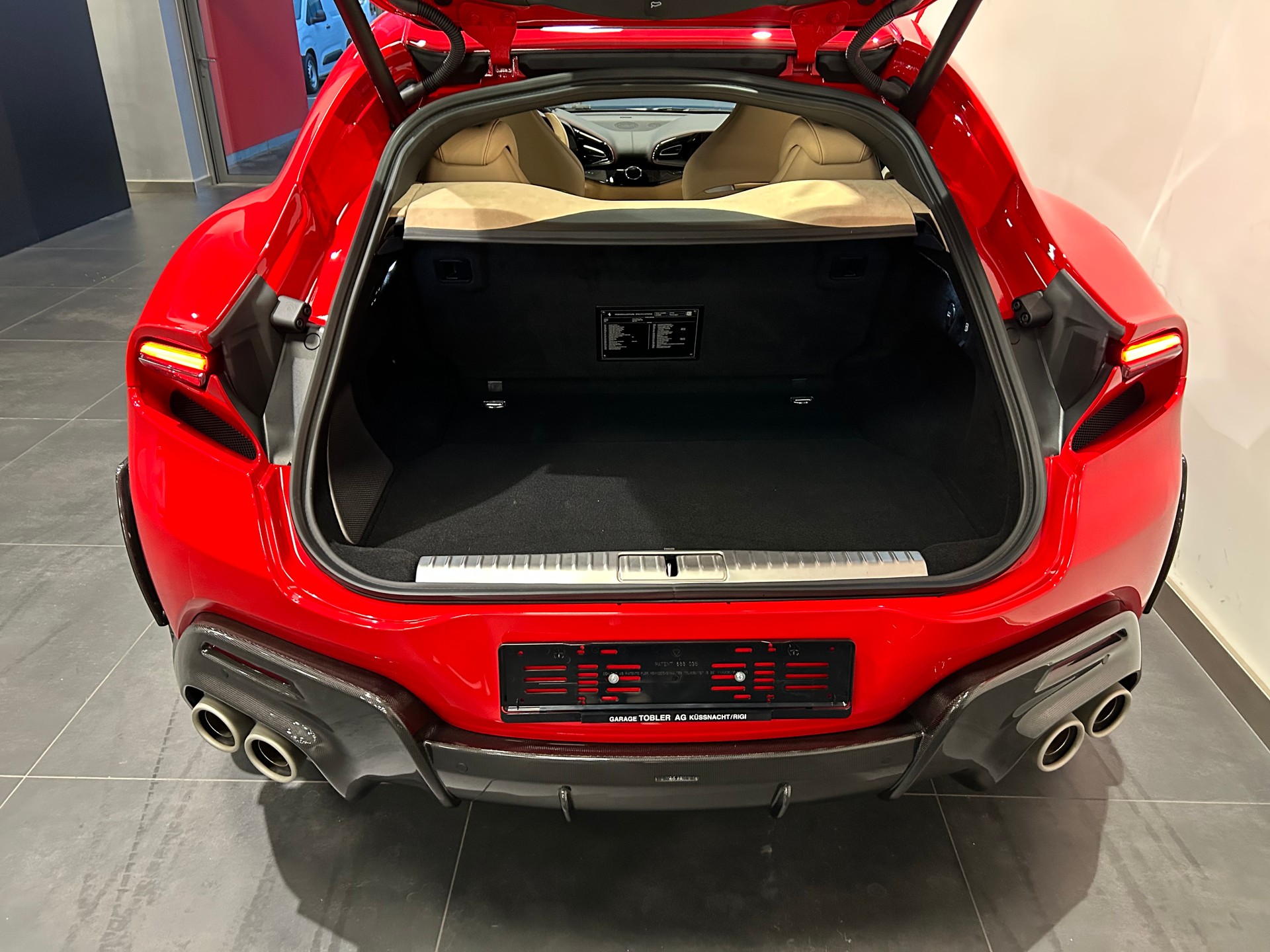 FERRARI PUROSANGUE-image-20