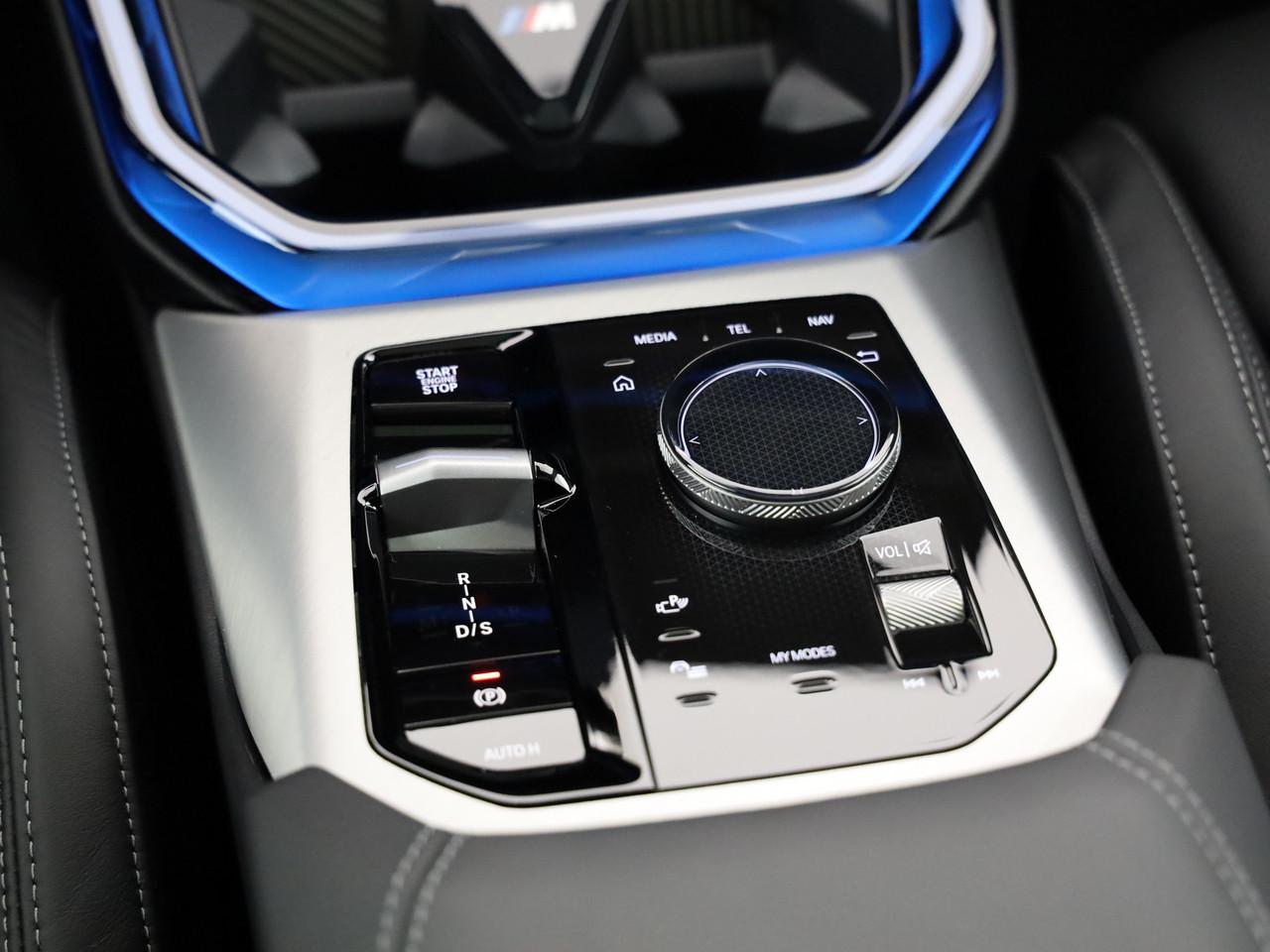 BMW X3 M50i-image-11
