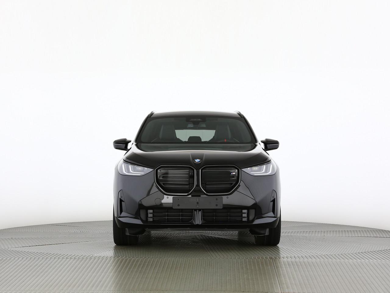 BMW X3 M50i-showroom-element-3